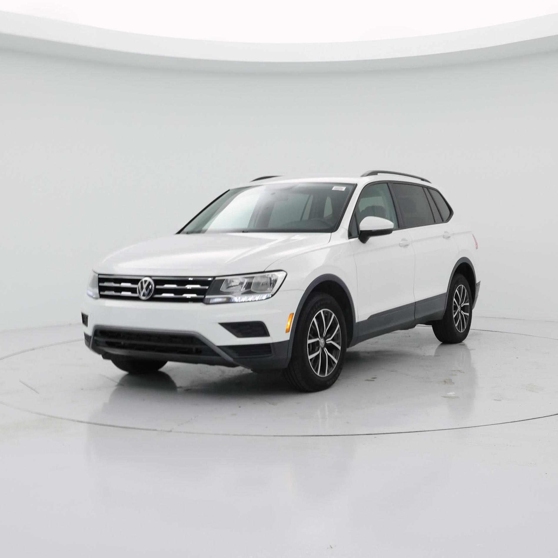 Thumbnail: 2021 Volkswagen Tiguan - 4