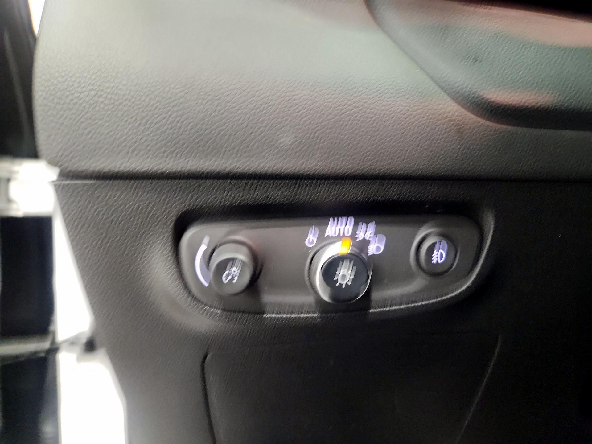 Thumbnail: 2022 Buick Encore GX - 13