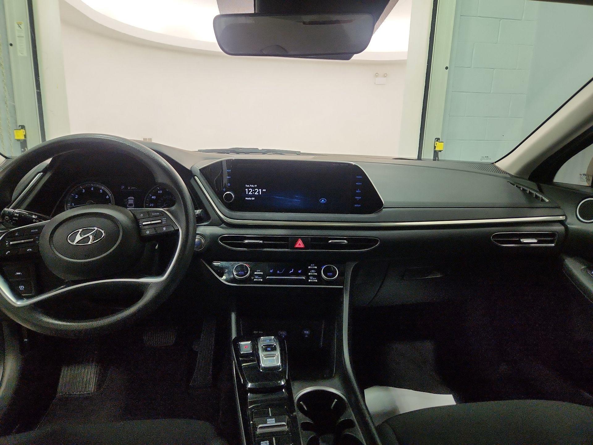 Thumbnail: 2023 Hyundai Sonata - 9