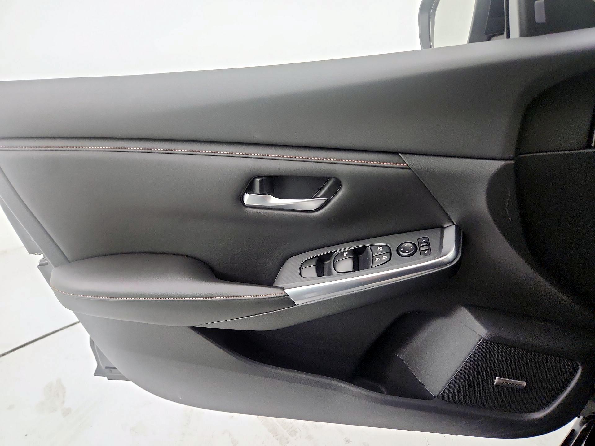 Thumbnail: 2020 Nissan Sentra - 12