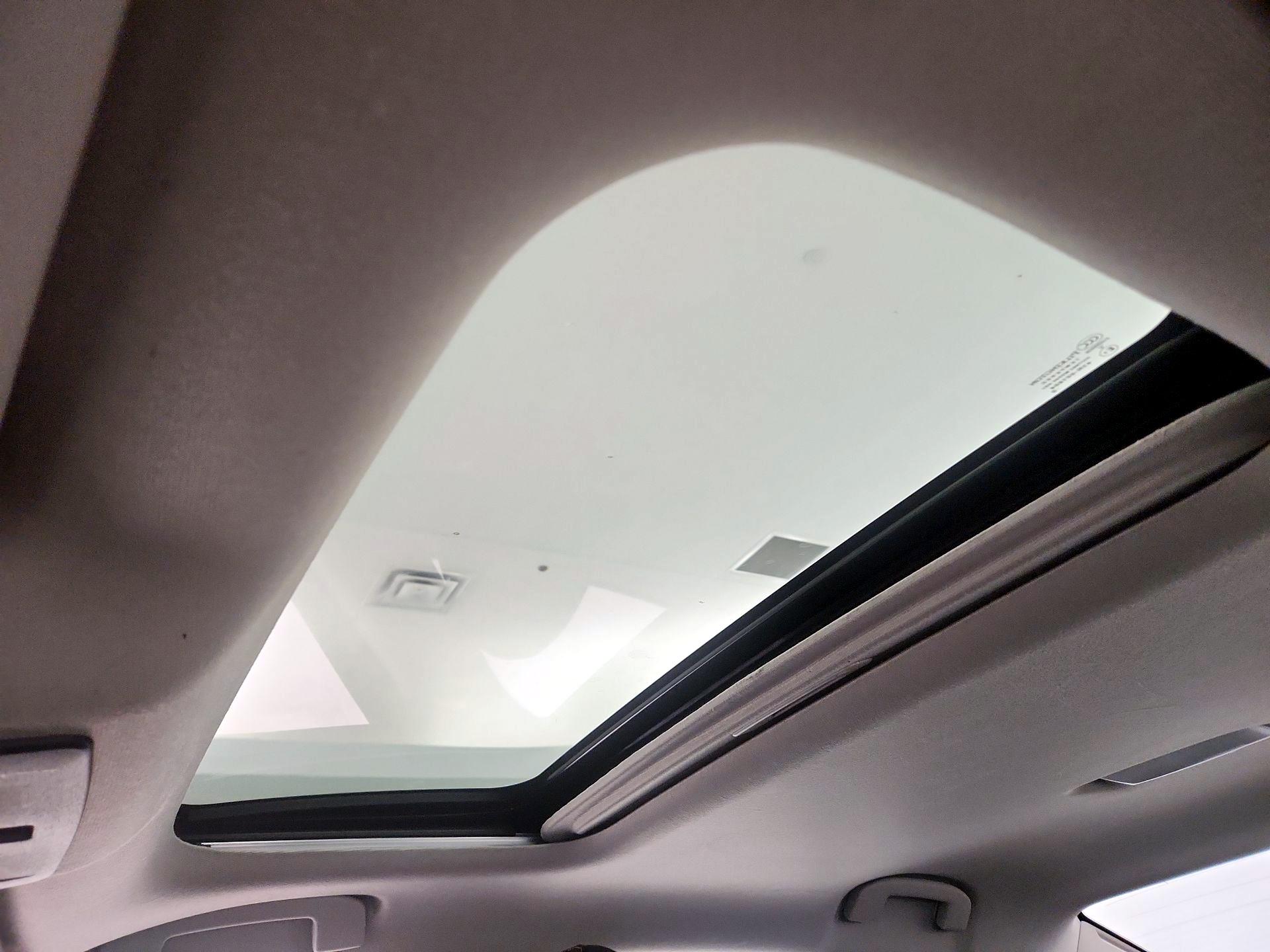 Thumbnail: 2020 Nissan Sentra - 19