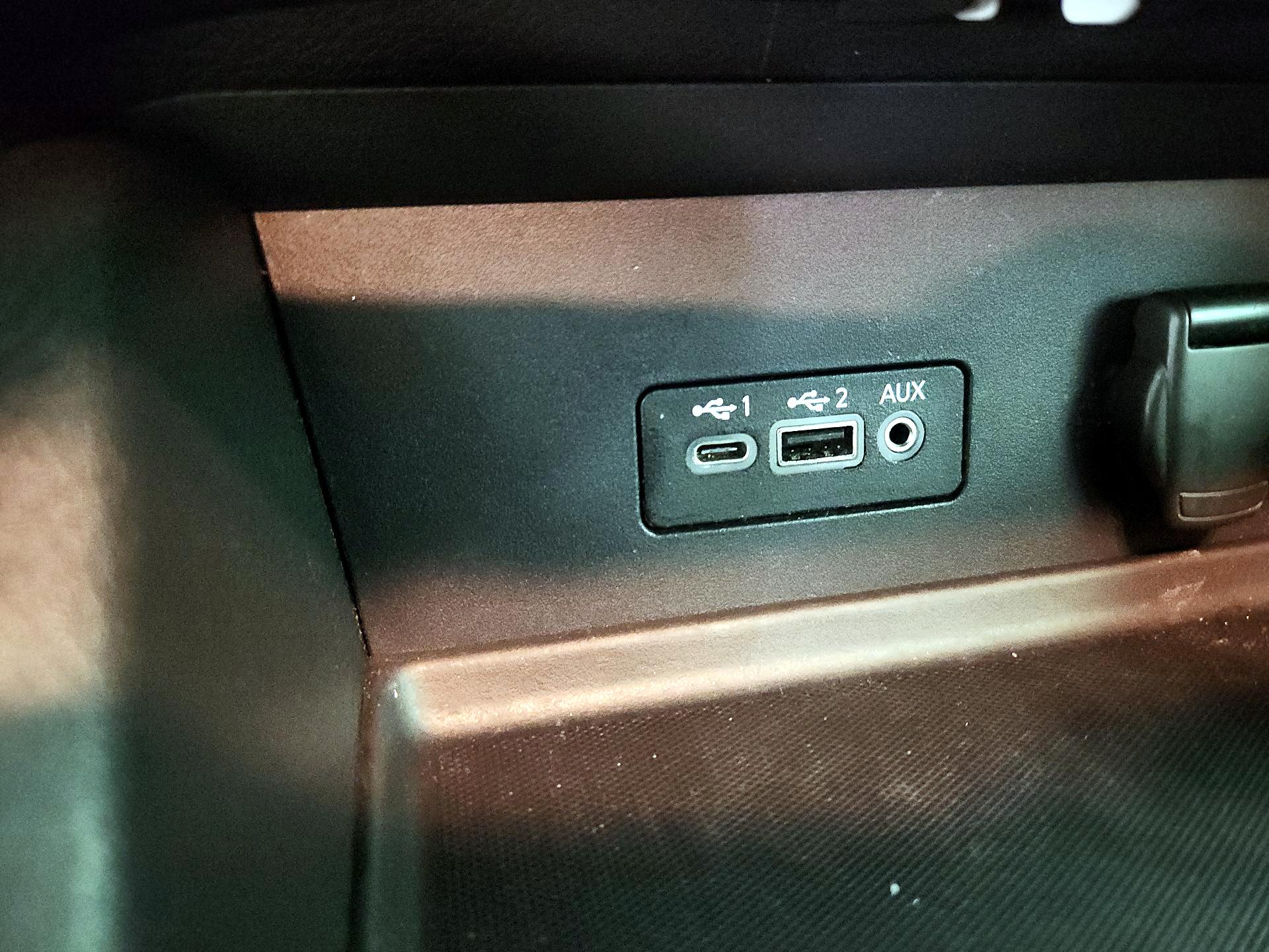 Thumbnail: 2022 Nissan Sentra - 18