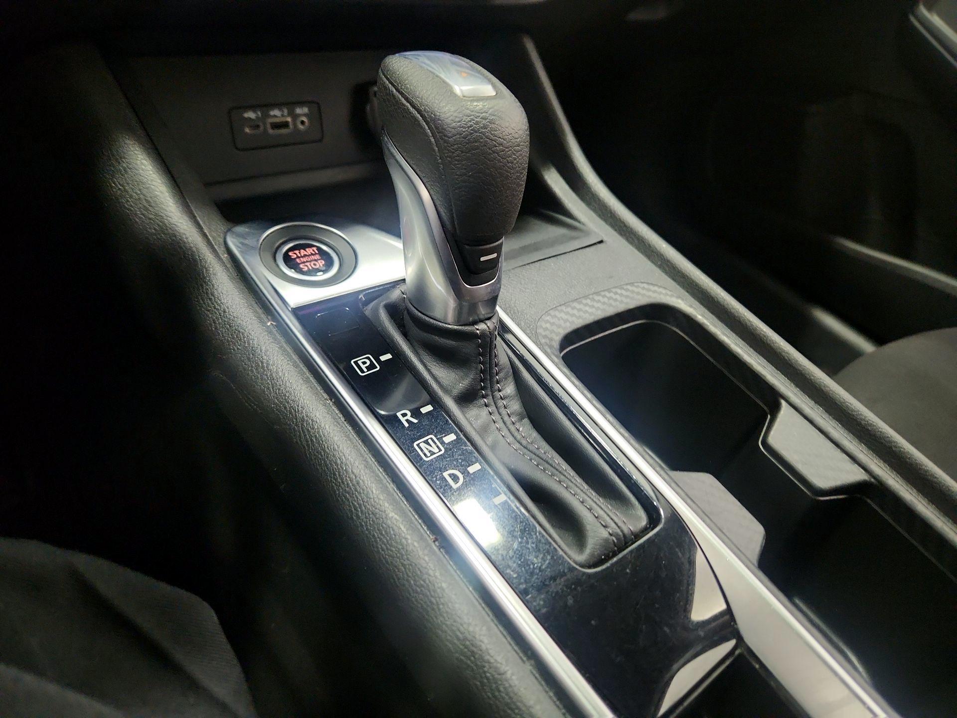 Thumbnail: 2022 Nissan Sentra - 17