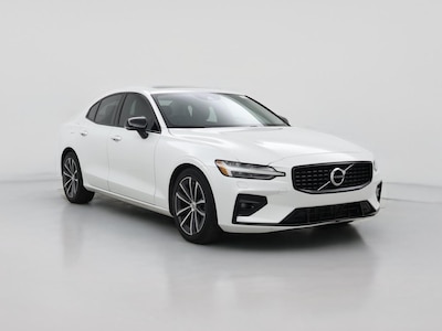2022 Volvo S60 B5 Momentum
