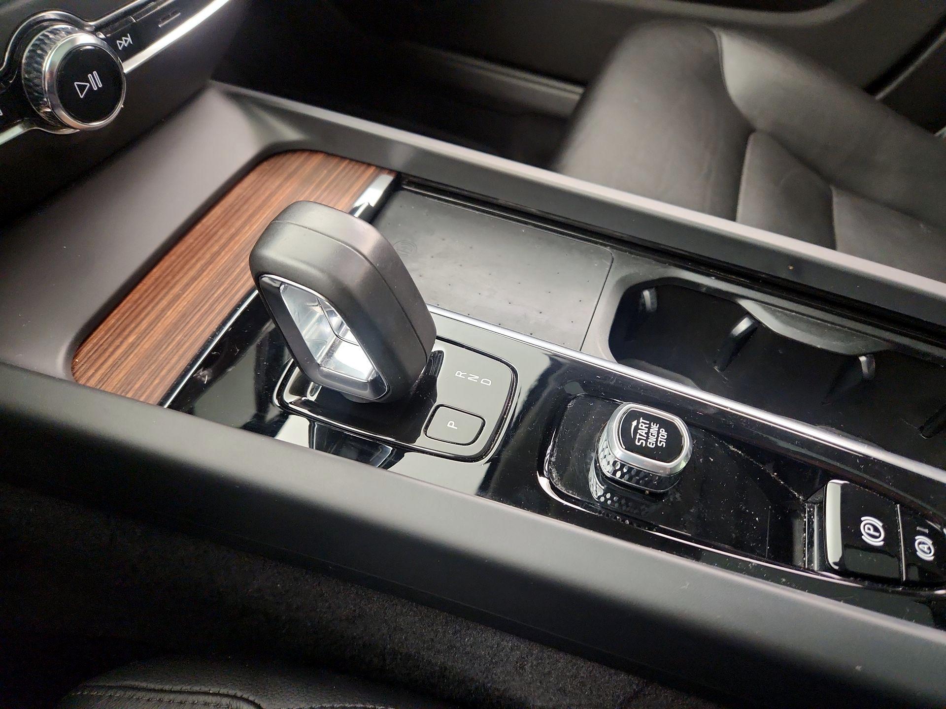 Thumbnail: 2022 Volvo S60 - 18