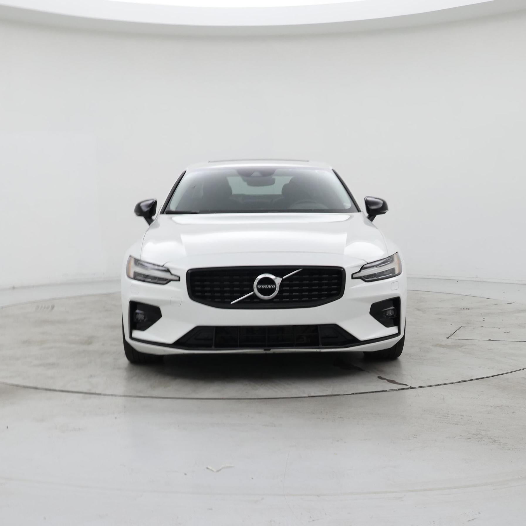 Thumbnail: 2022 Volvo S60 - 5