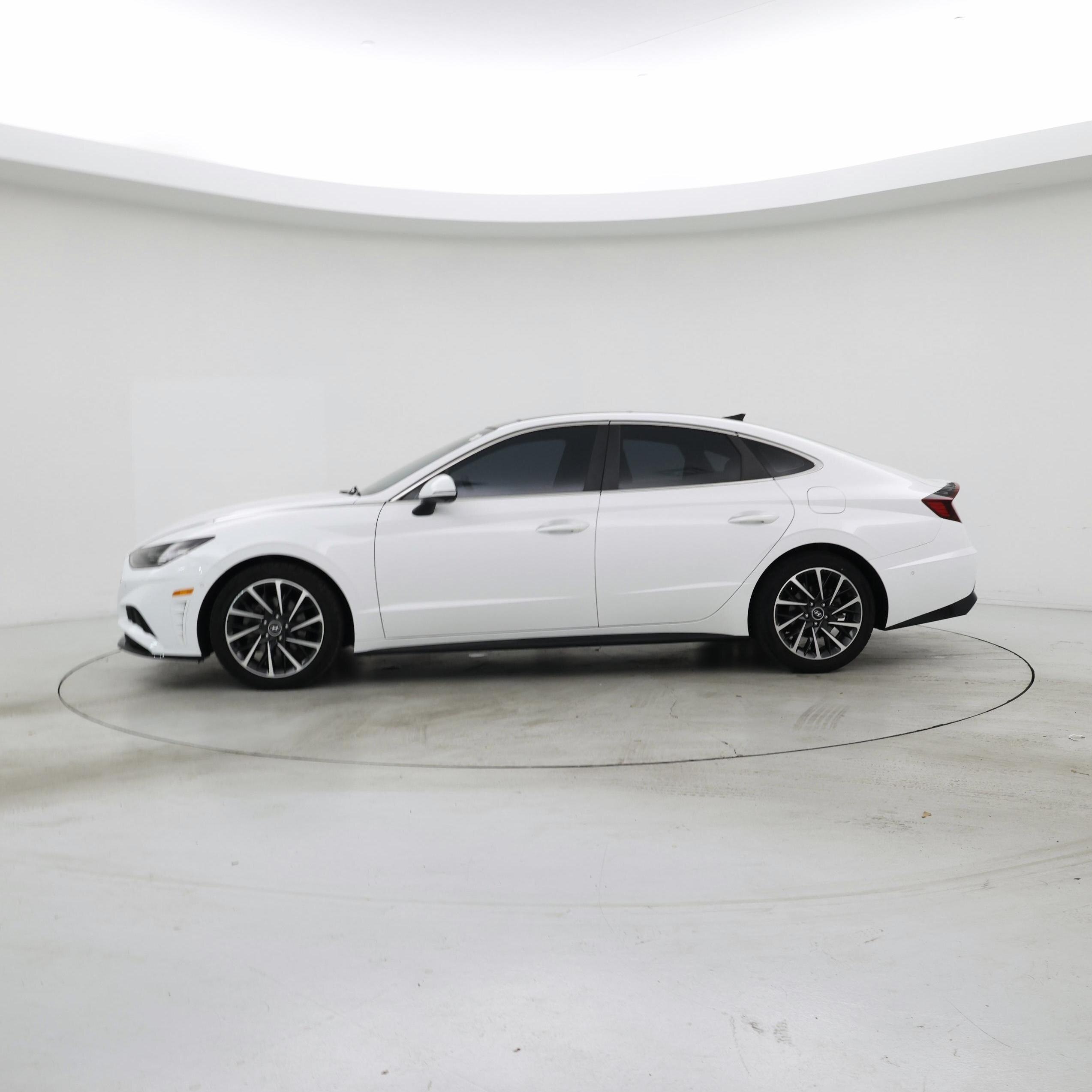 Thumbnail: 2023 Hyundai Sonata - 3