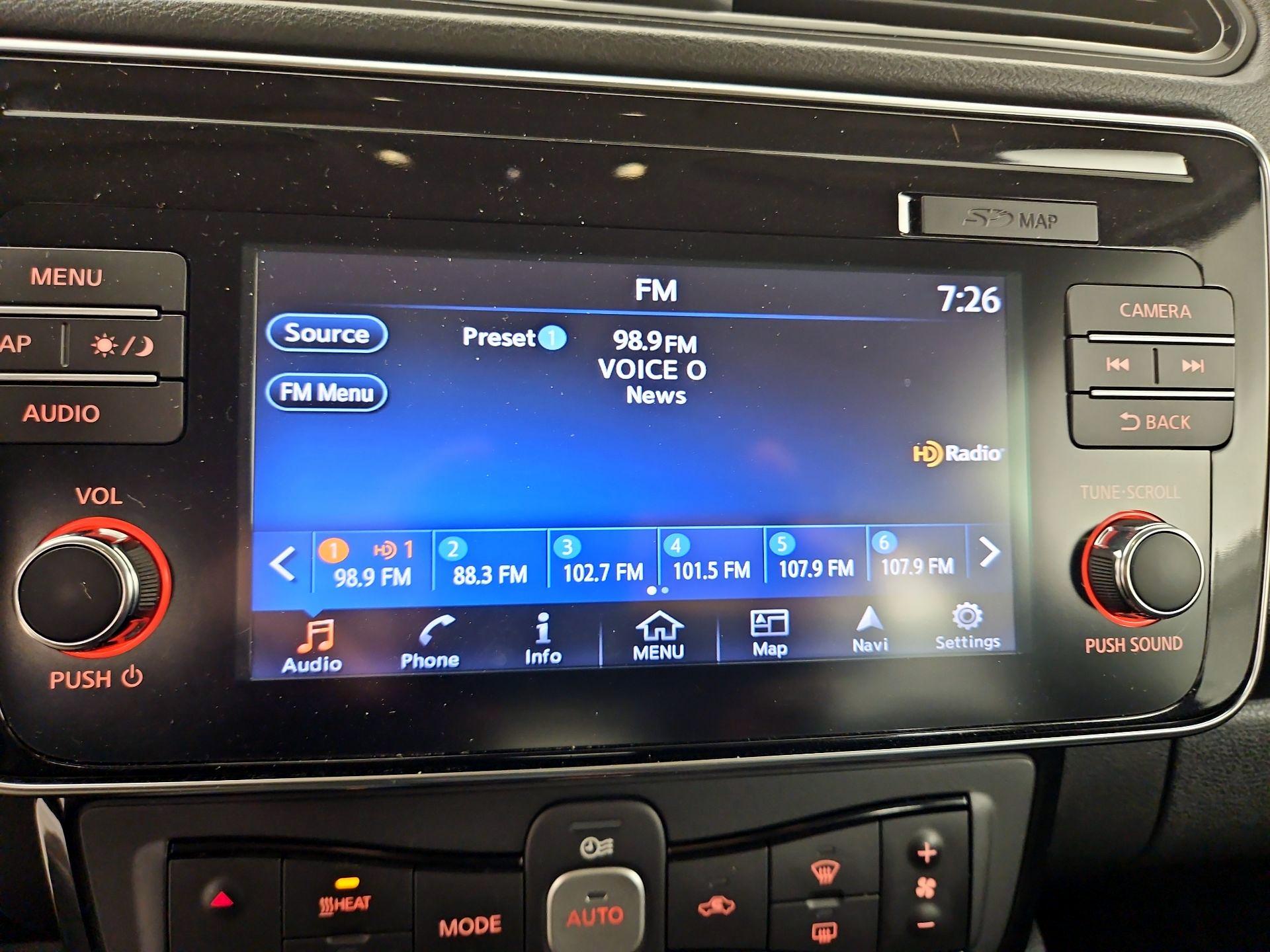 Thumbnail: 2019 Nissan Leaf - 16