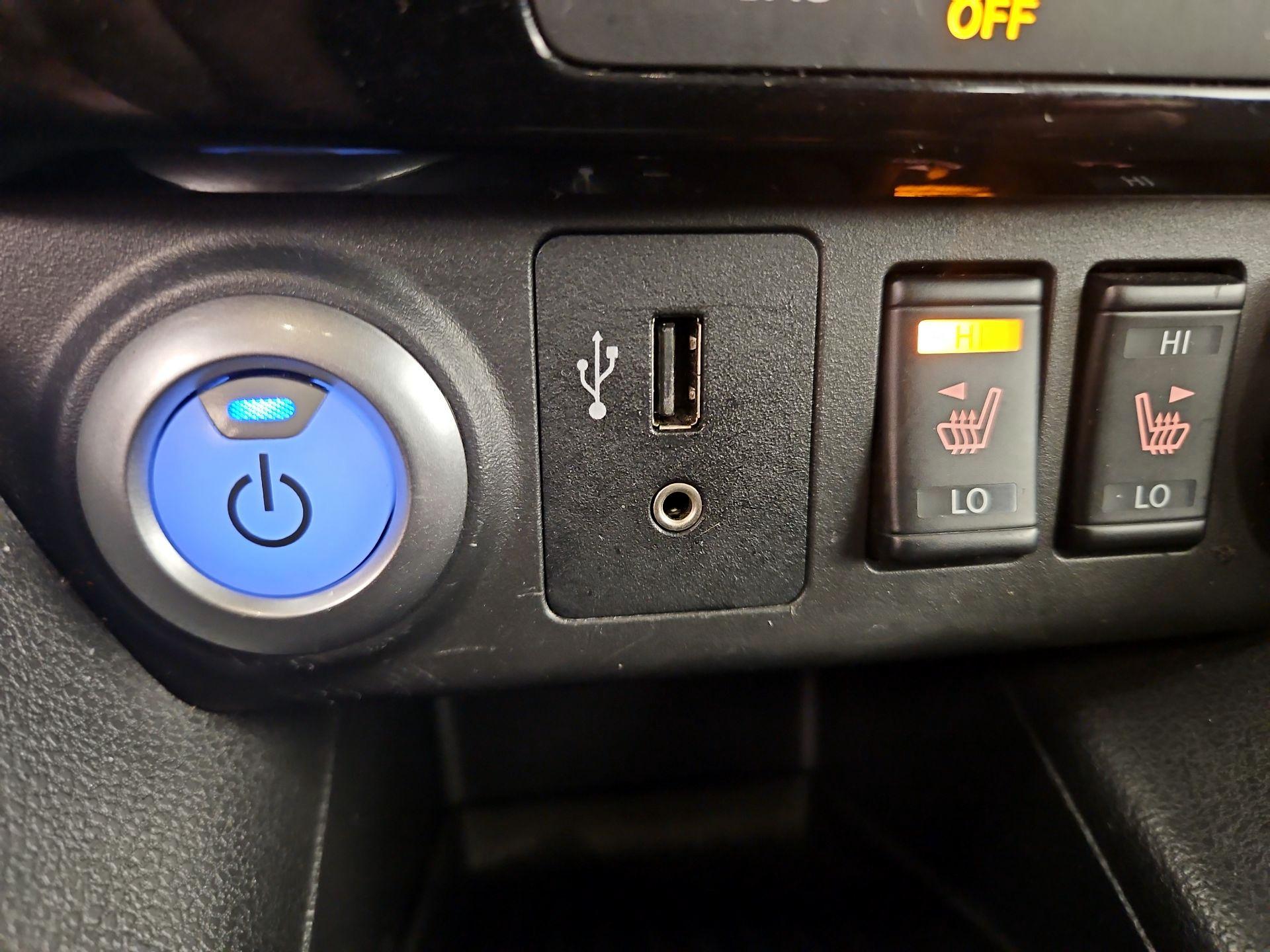 Thumbnail: 2019 Nissan Leaf - 19