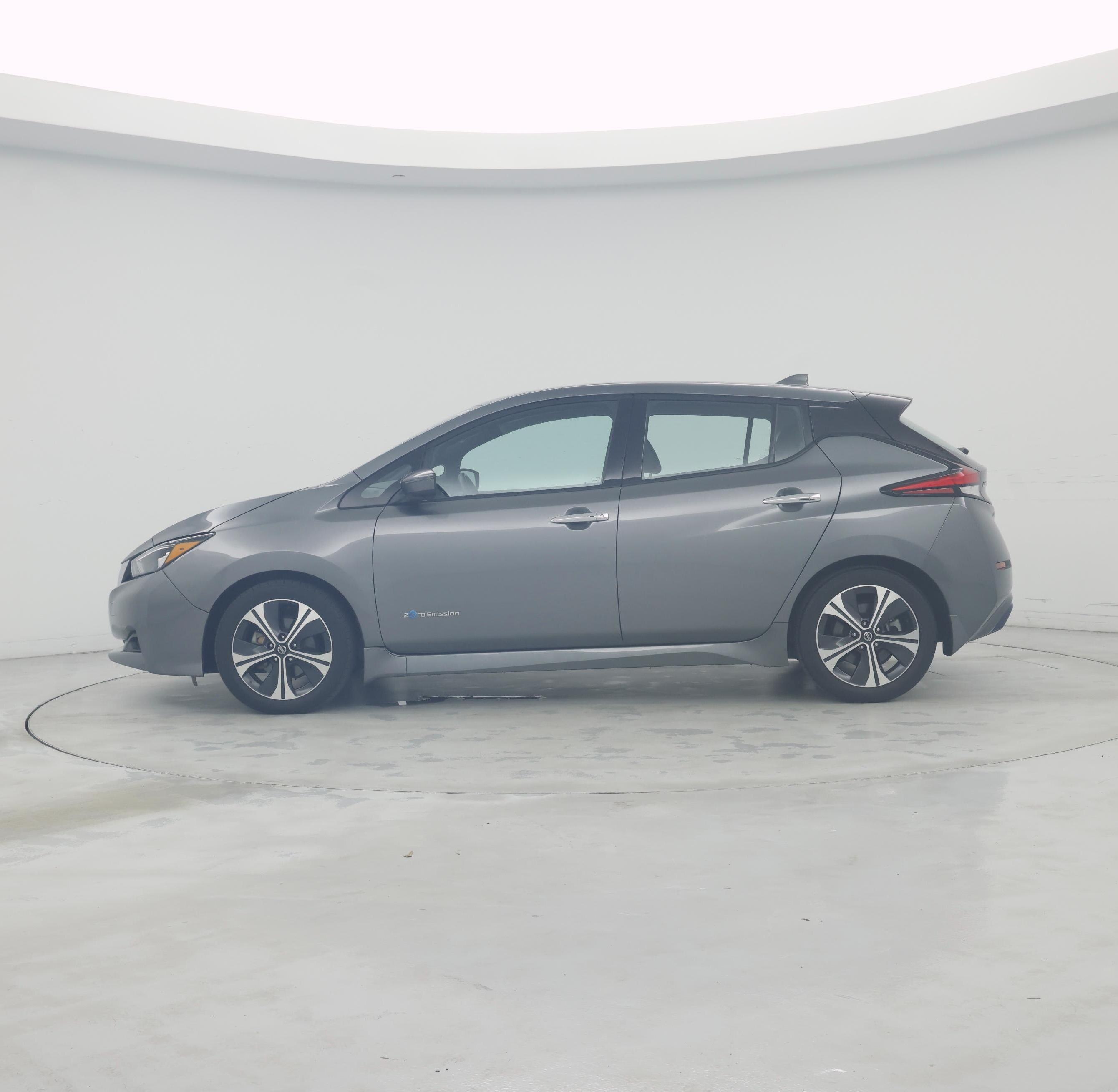 Thumbnail: 2019 Nissan Leaf - 3