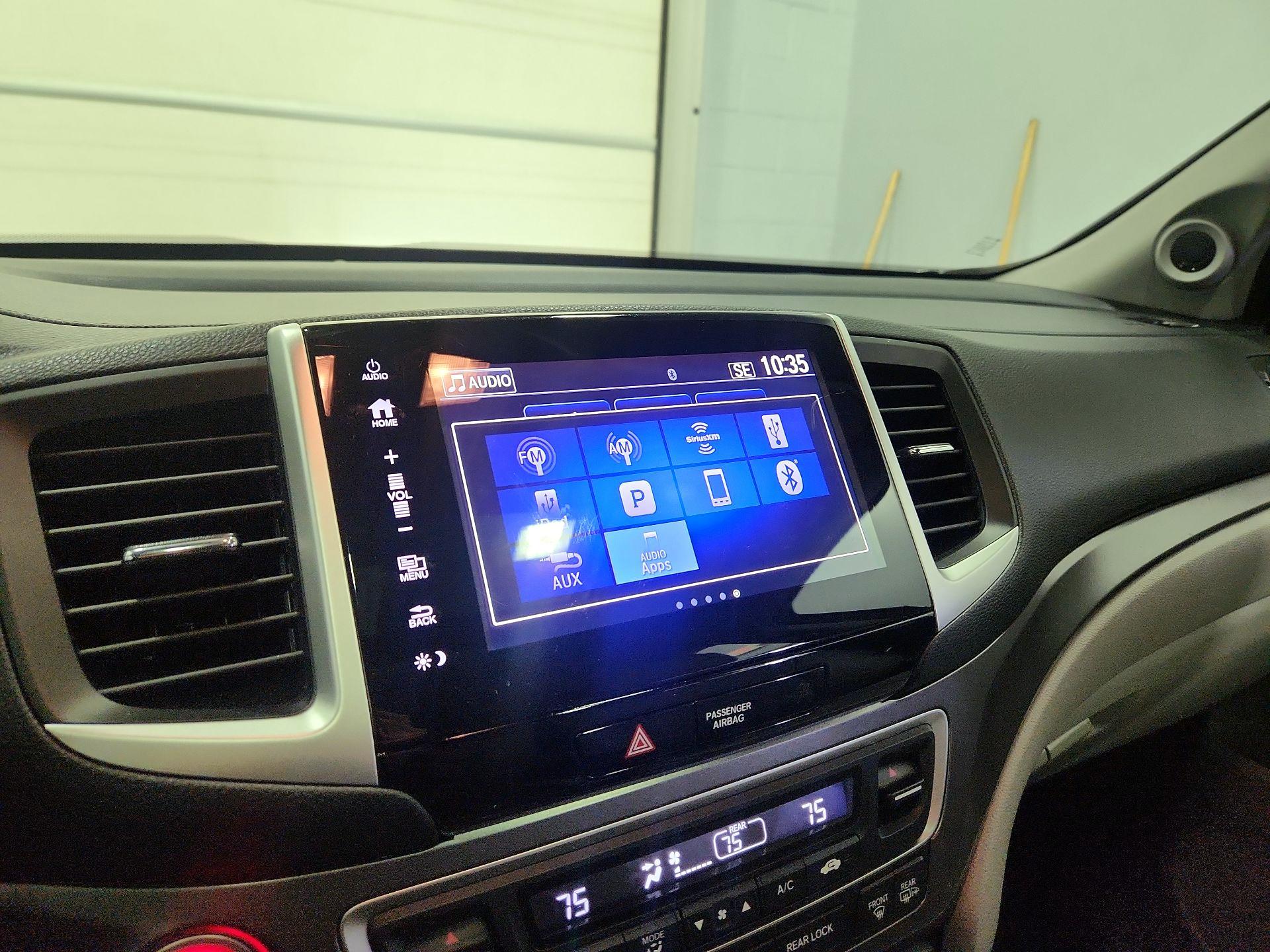 Thumbnail: 2018 Honda Pilot - 15