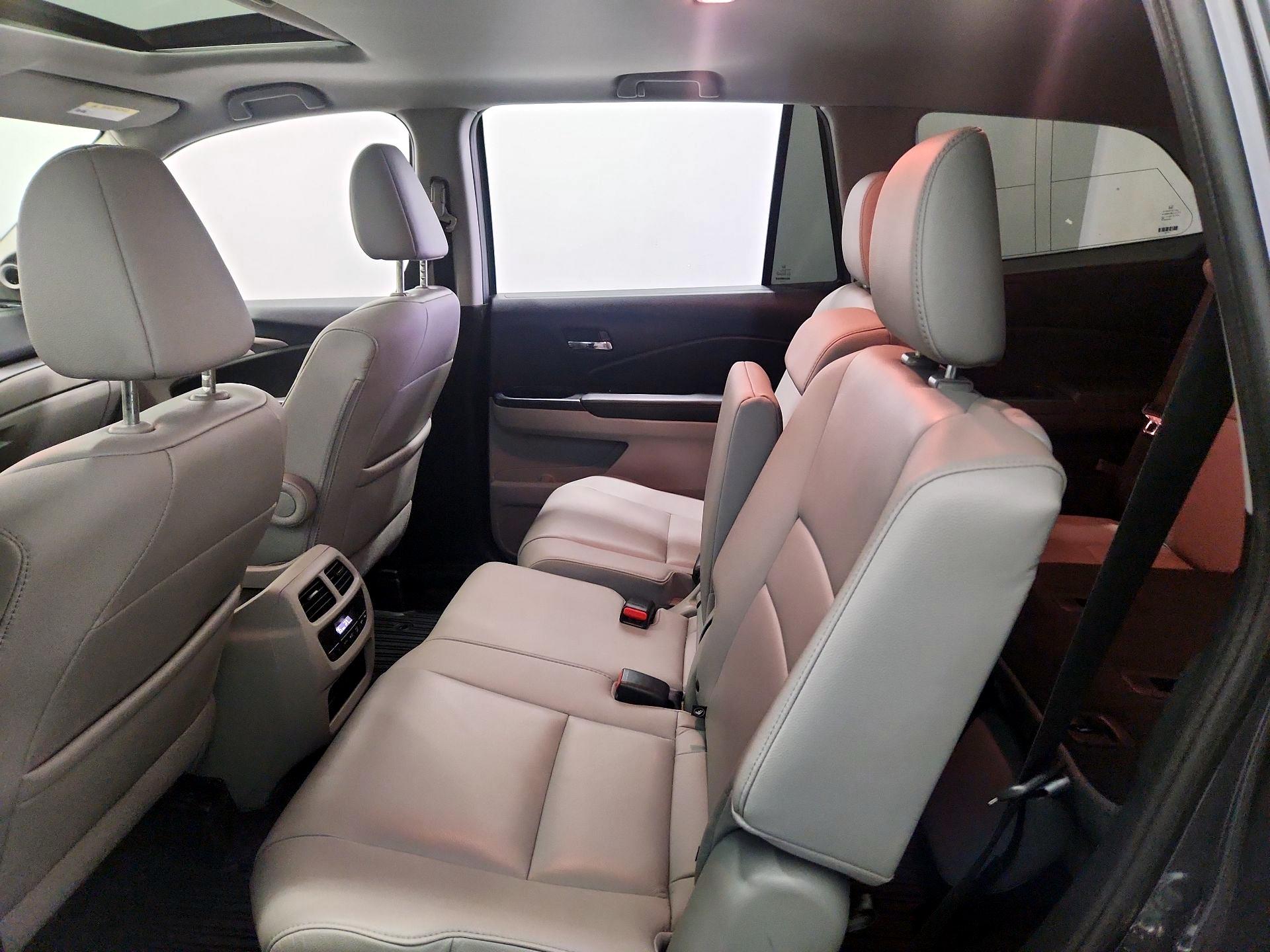 Thumbnail: 2018 Honda Pilot - 20