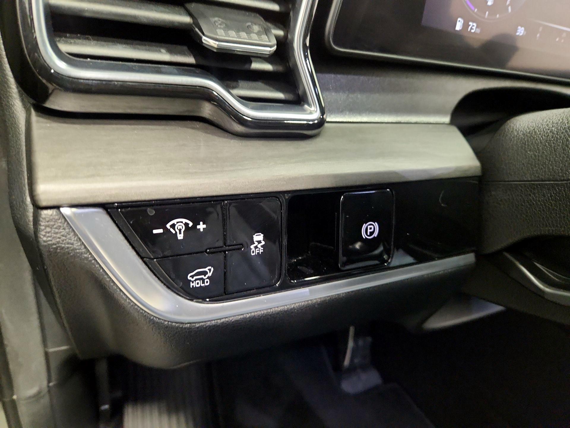 Thumbnail: 2023 Kia Sportage - 13