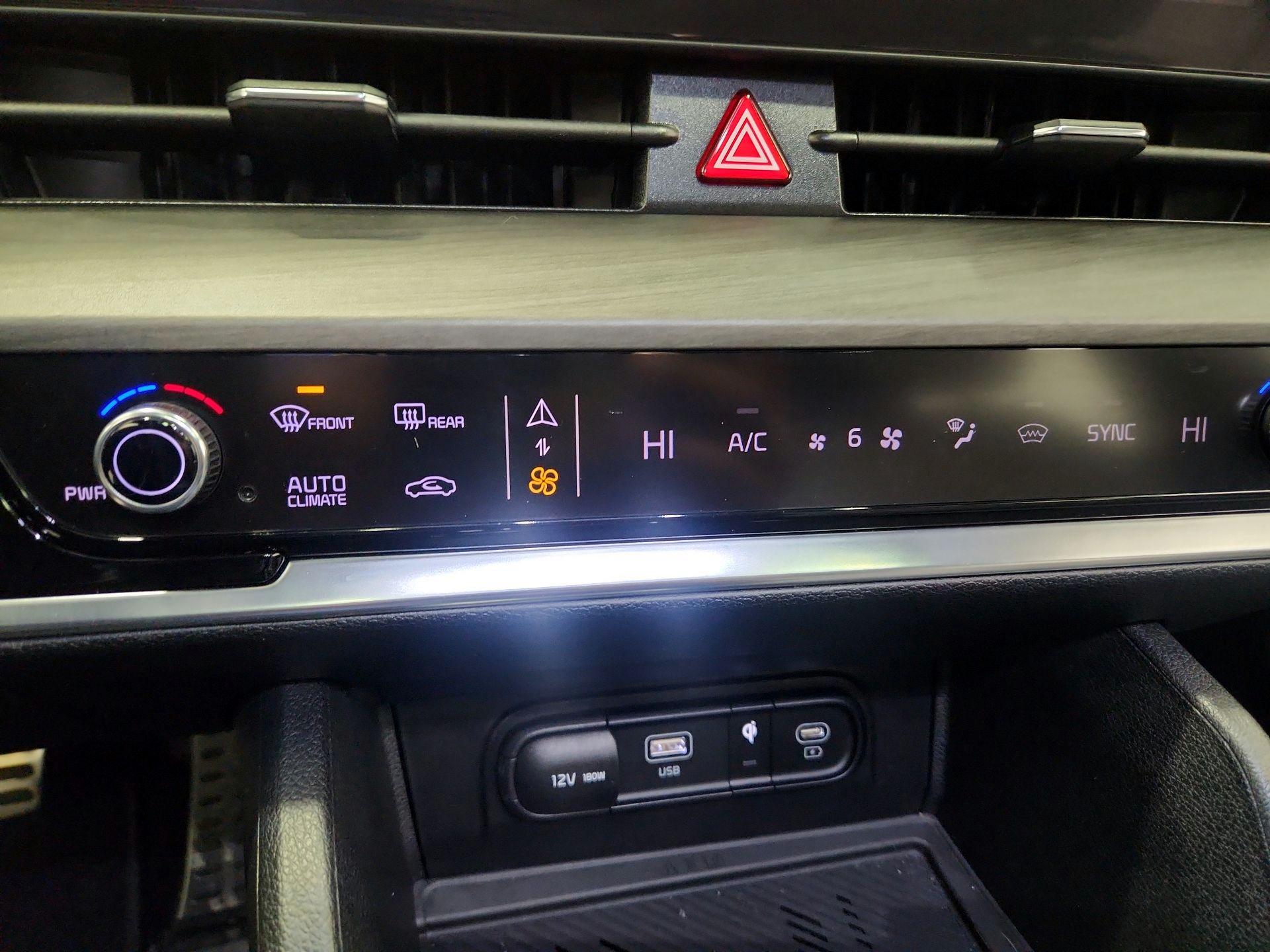 Thumbnail: 2023 Kia Sportage - 16