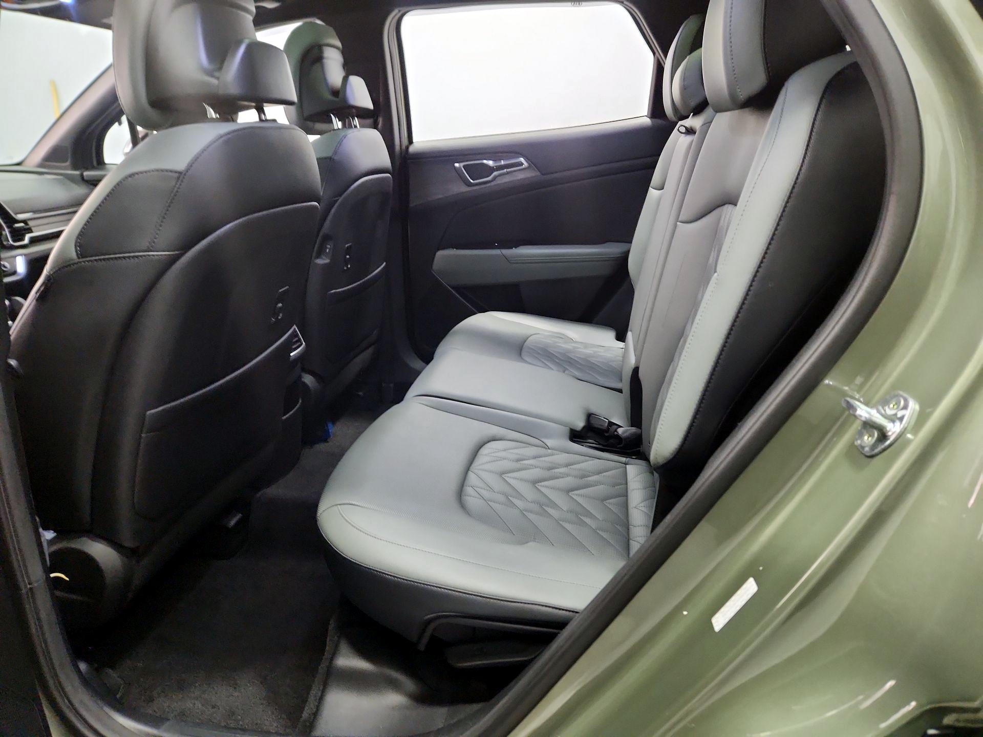 Thumbnail: 2023 Kia Sportage - 20