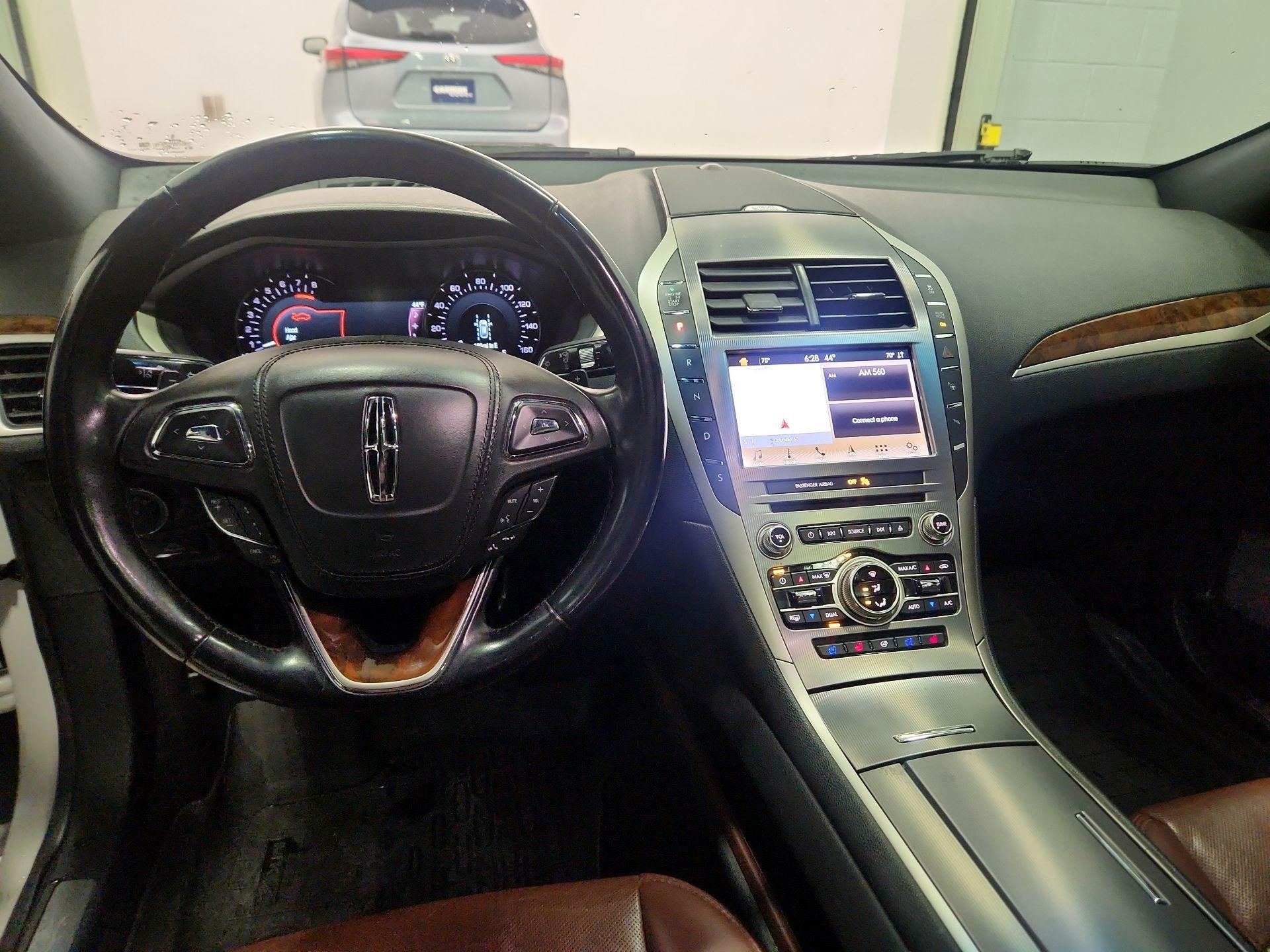 Thumbnail: 2019 Lincoln MKZ - 9