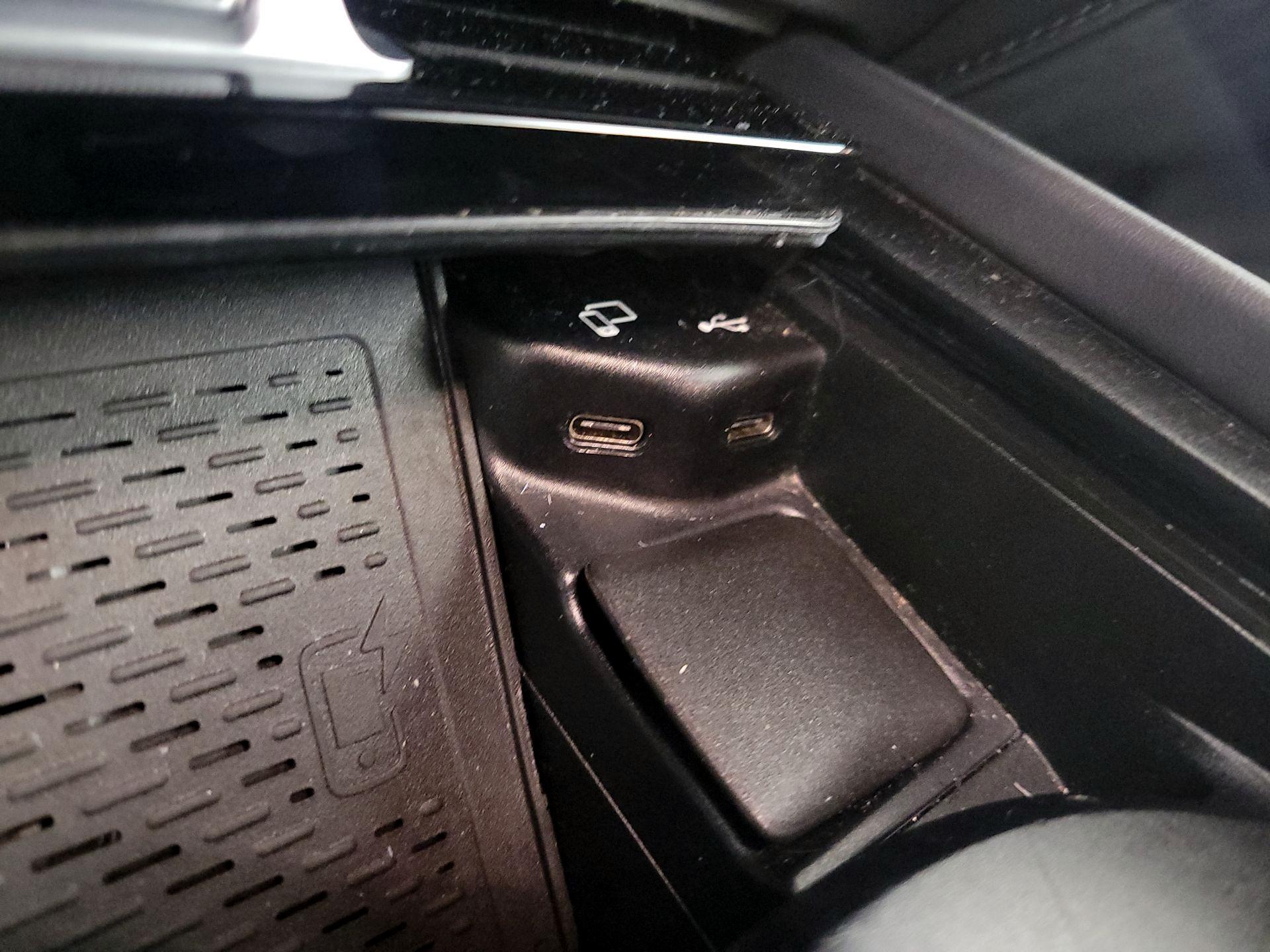 Thumbnail: 2023 Mercedes-Benz GL-Class - 19