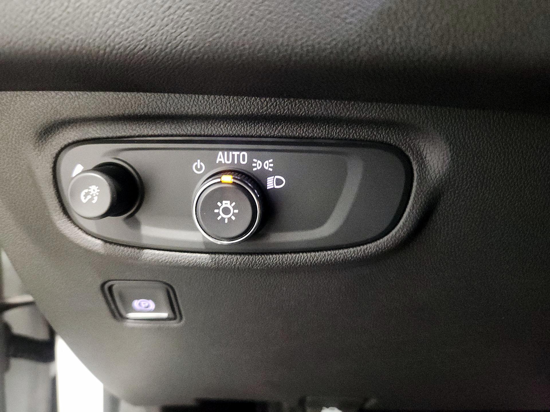 Thumbnail: 2020 GMC Terrain - 13