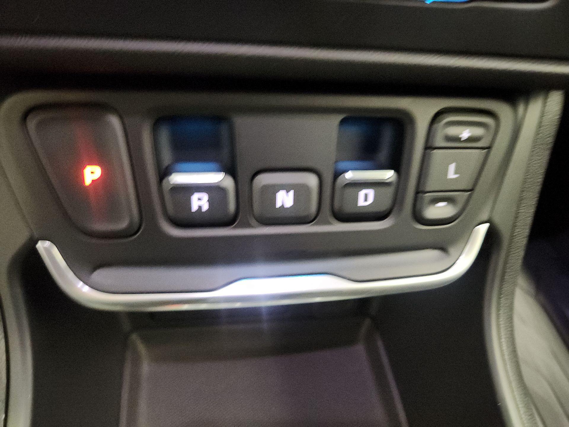 Thumbnail: 2020 GMC Terrain - 17