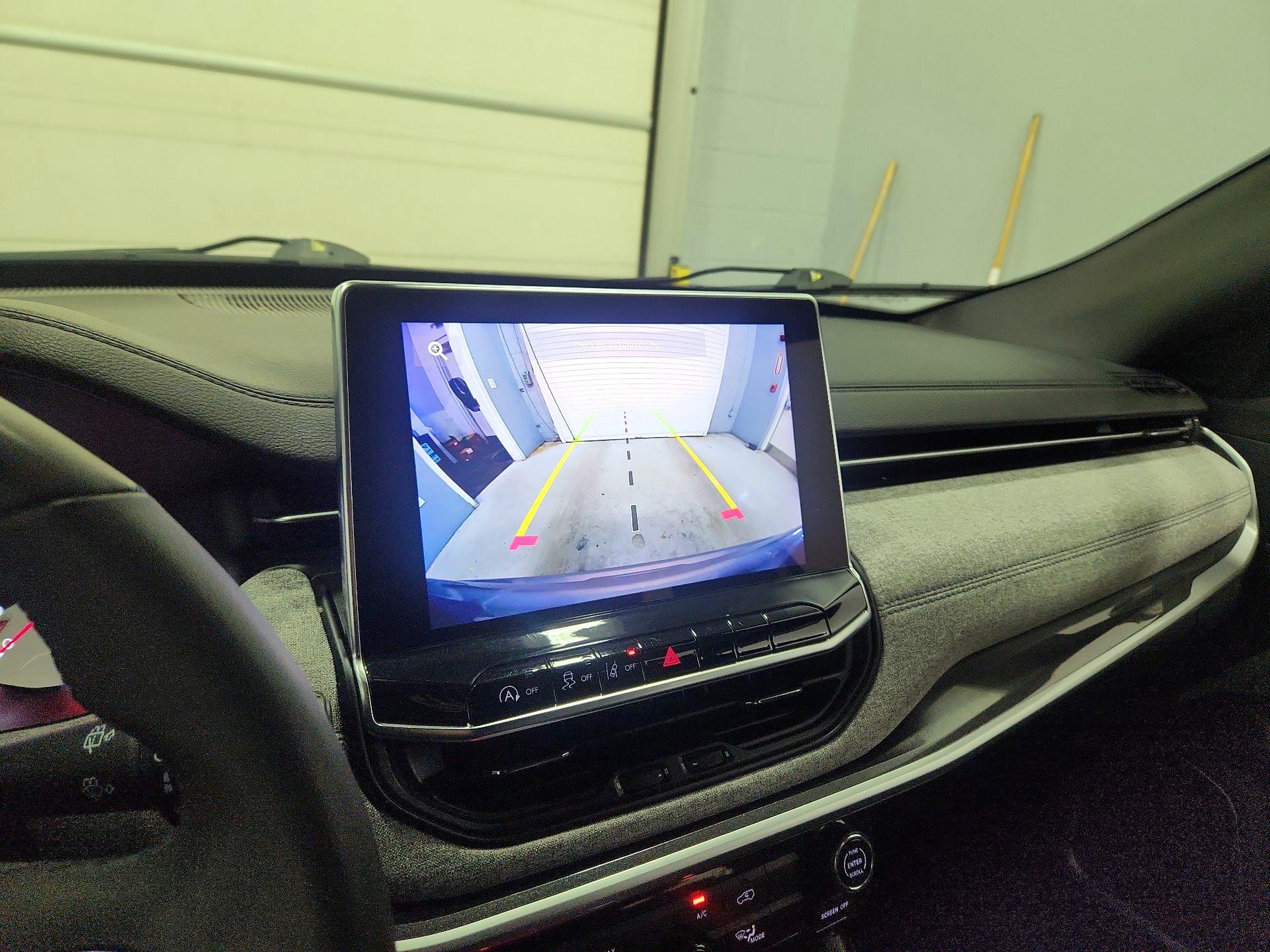 Thumbnail: 2024 Jeep Compass - 14