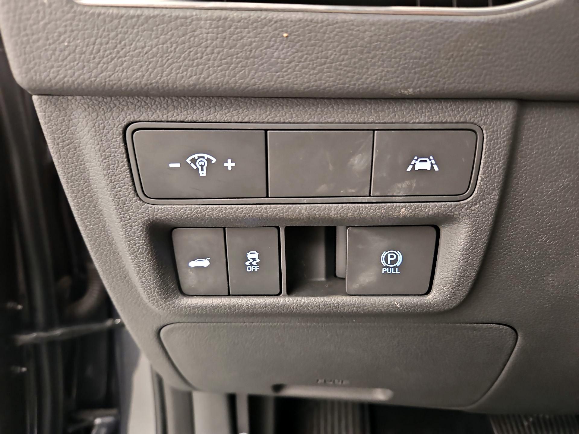 Thumbnail: 2020 Hyundai Sonata - 13