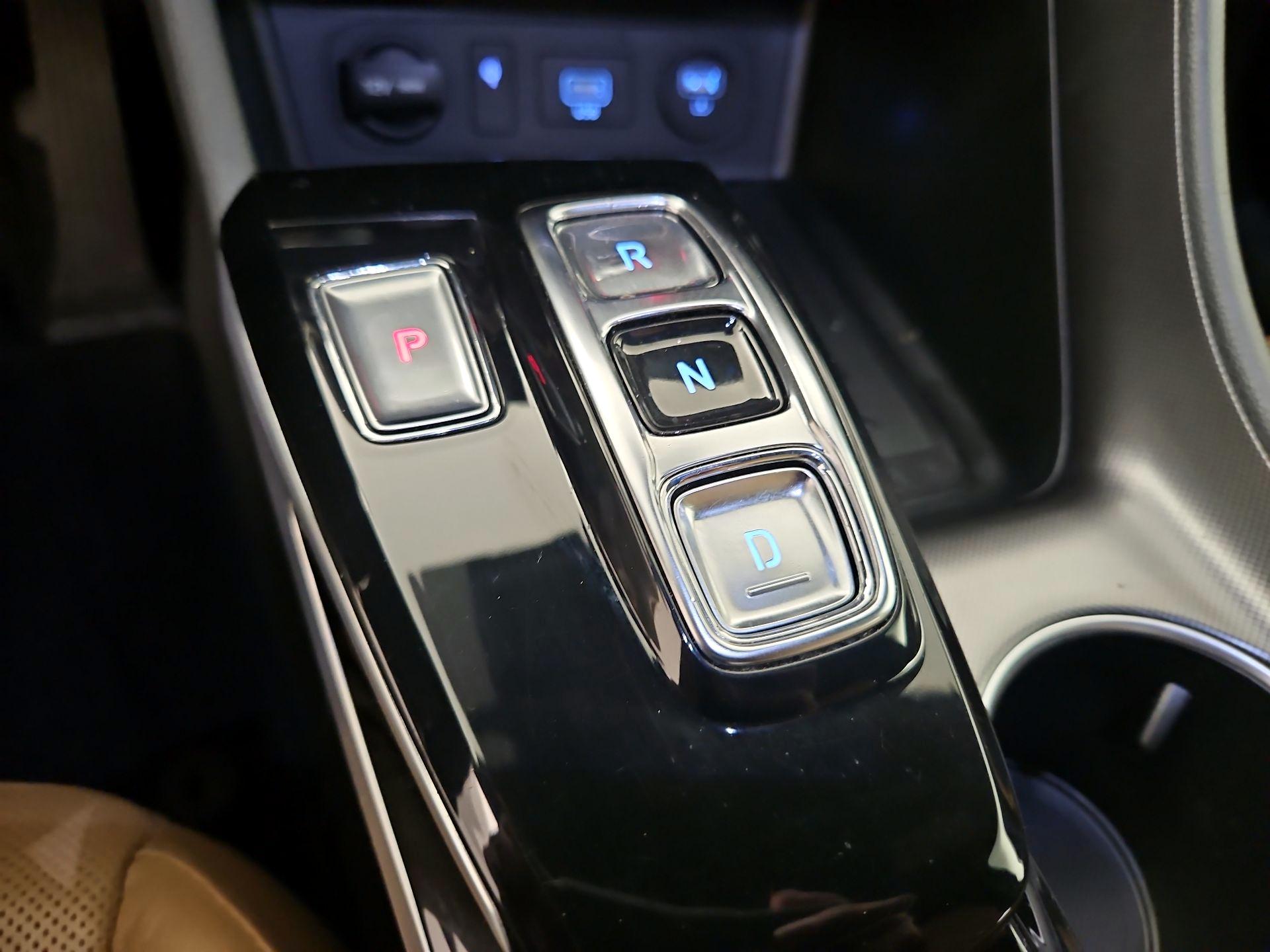 Thumbnail: 2020 Hyundai Sonata - 18