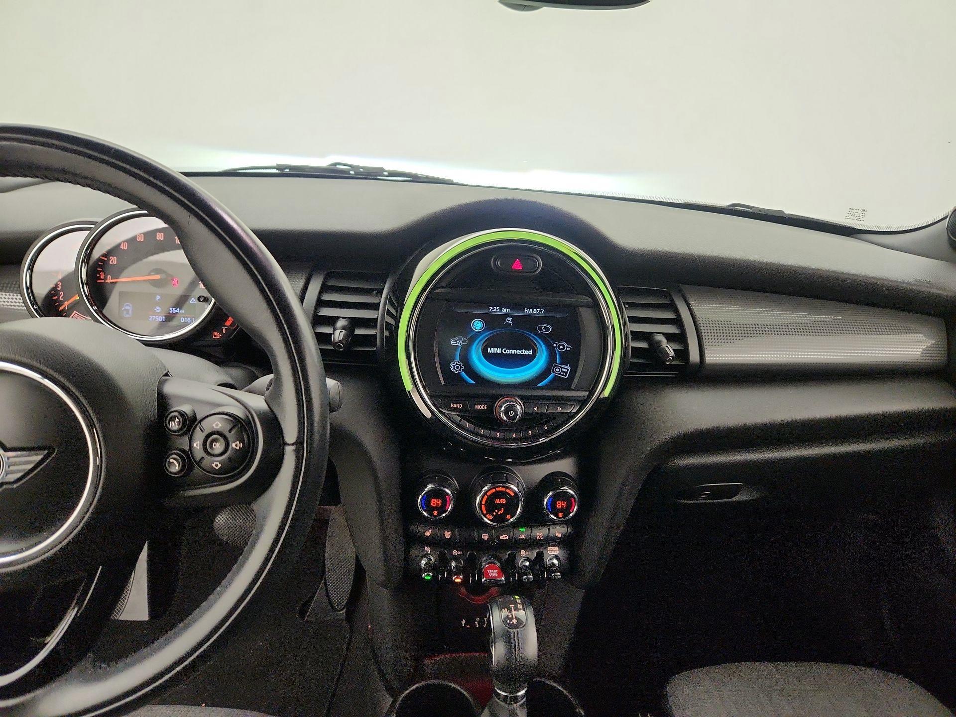 Thumbnail: 2018 MINI Cooper - 9