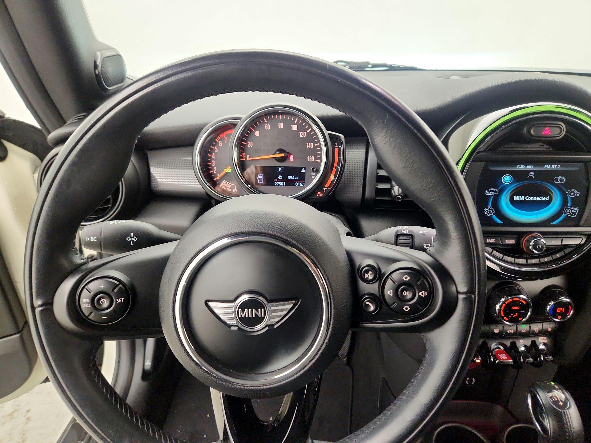 Thumbnail: 2018 MINI Cooper - 10