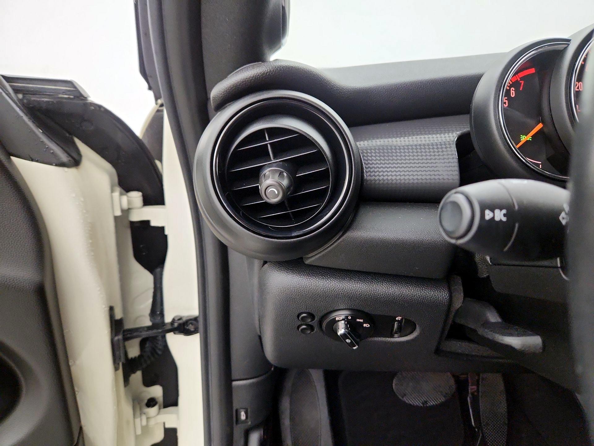 Thumbnail: 2018 MINI Cooper - 13