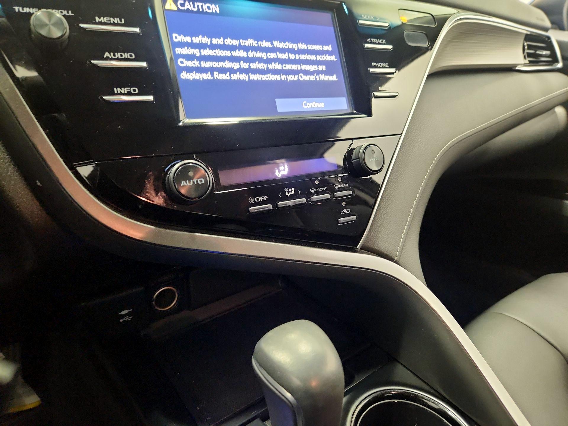 Thumbnail: 2018 Toyota Camry - 16