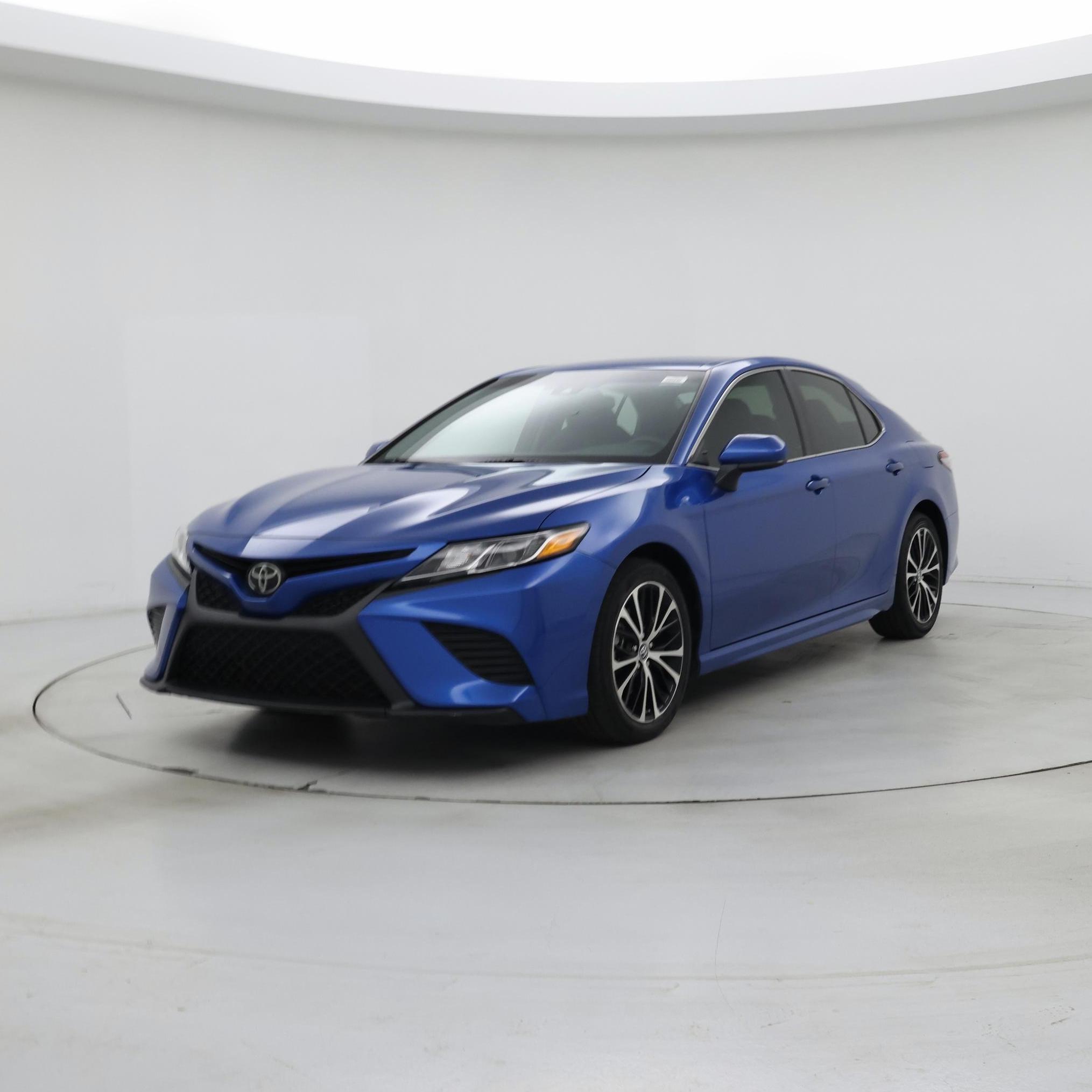 Thumbnail: 2018 Toyota Camry - 4