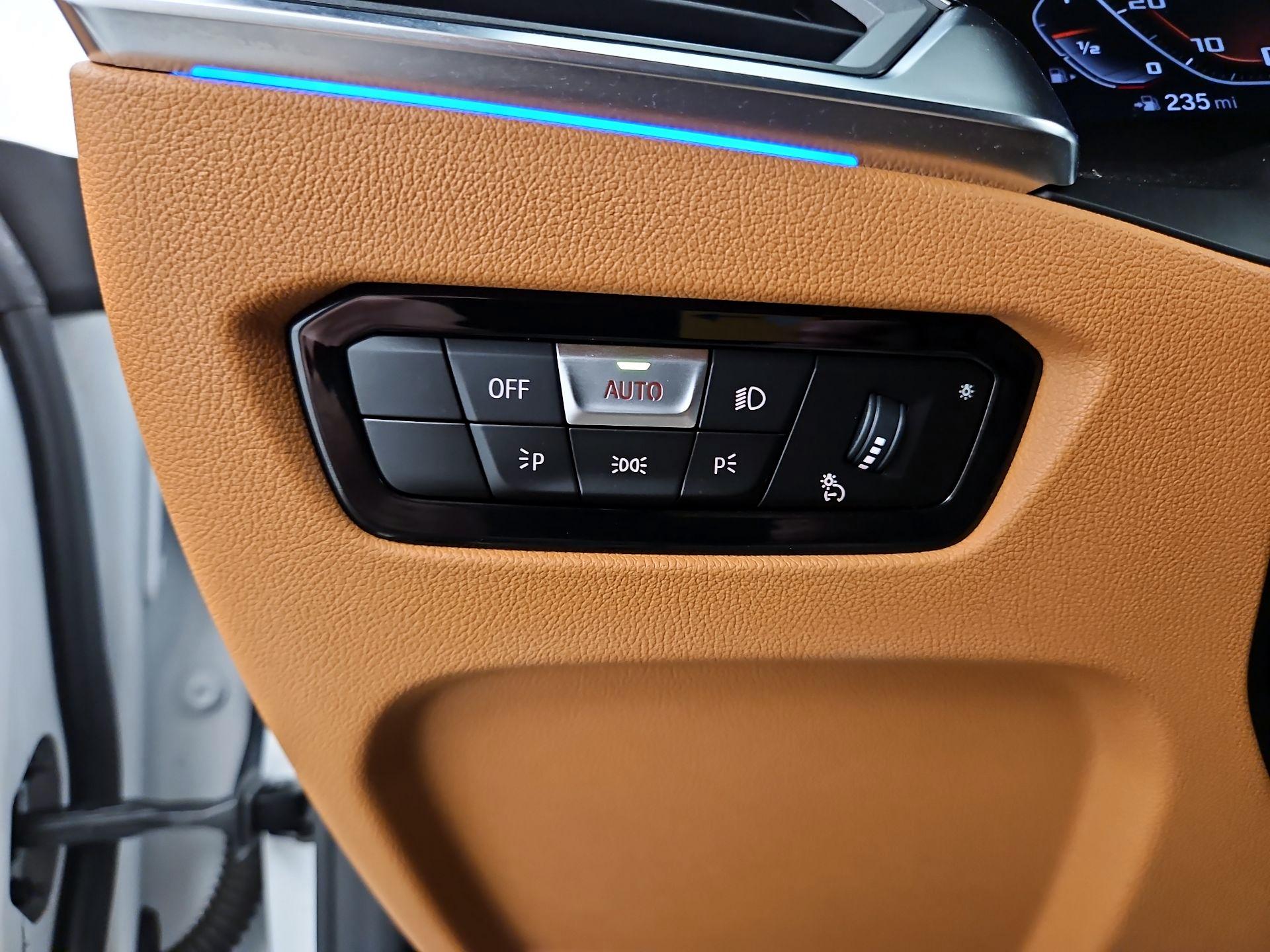 Thumbnail: 2022 BMW 4 Series - 13