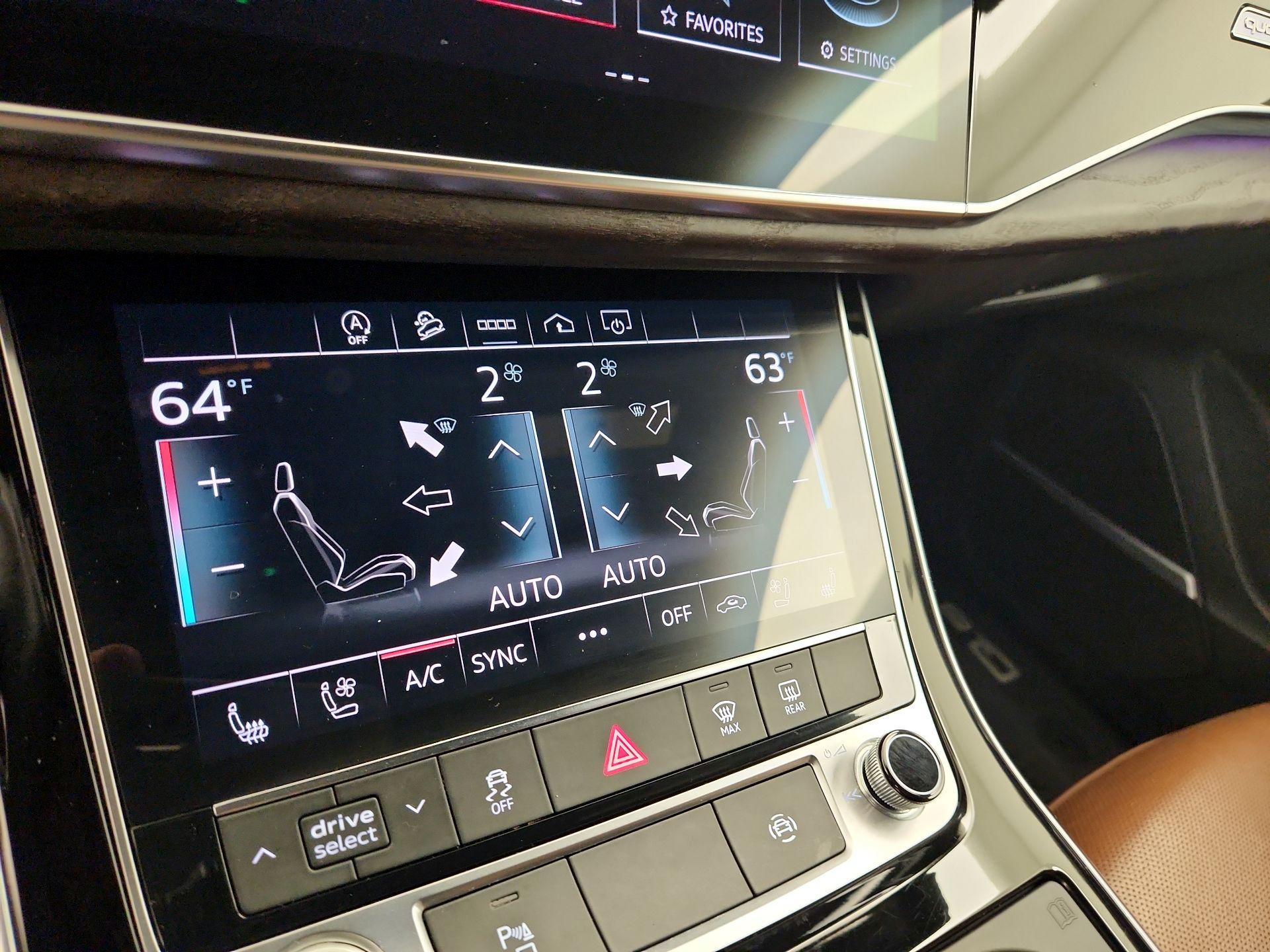 Thumbnail: 2021 Audi Q8 - 17