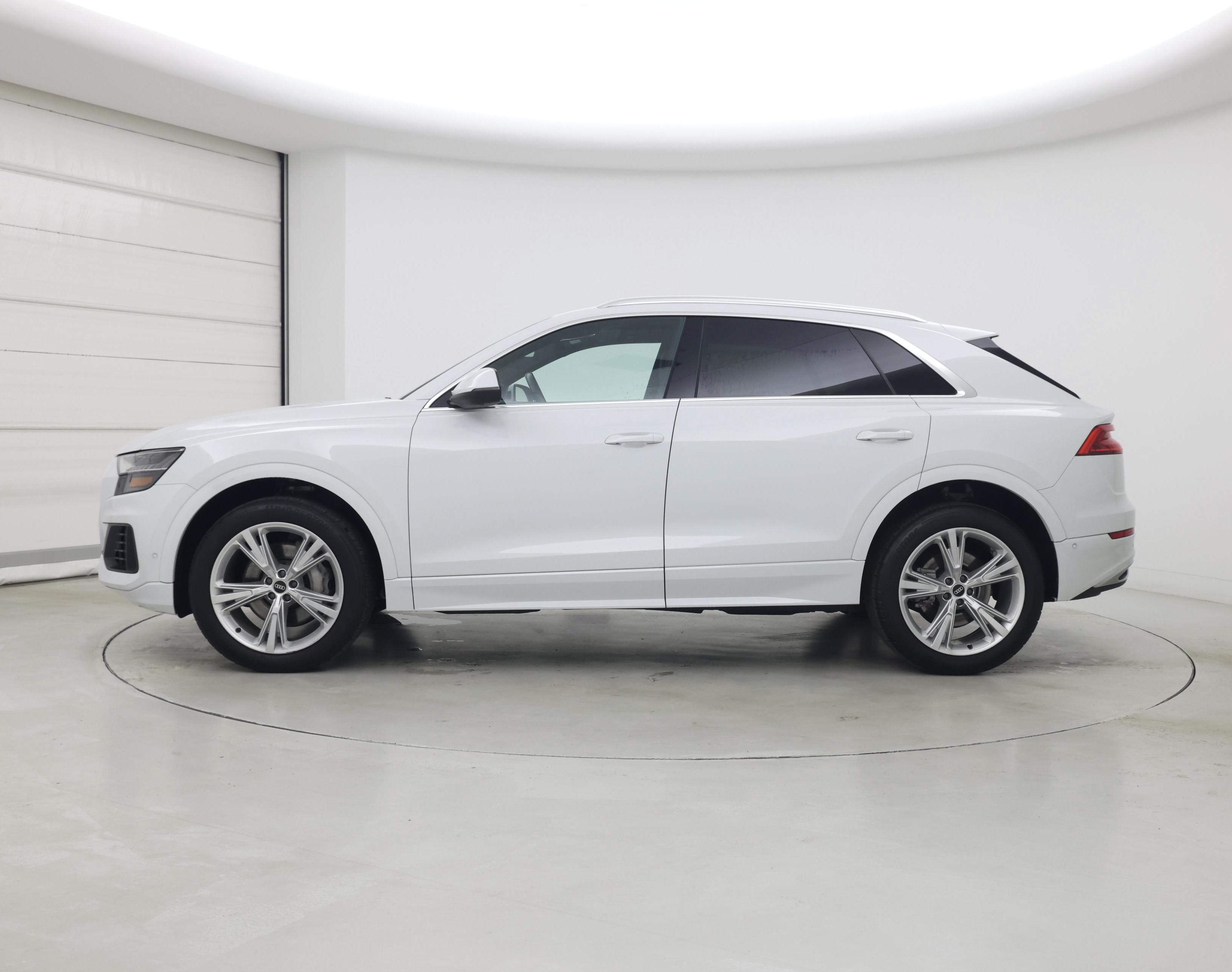 Thumbnail: 2021 Audi Q8 - 3