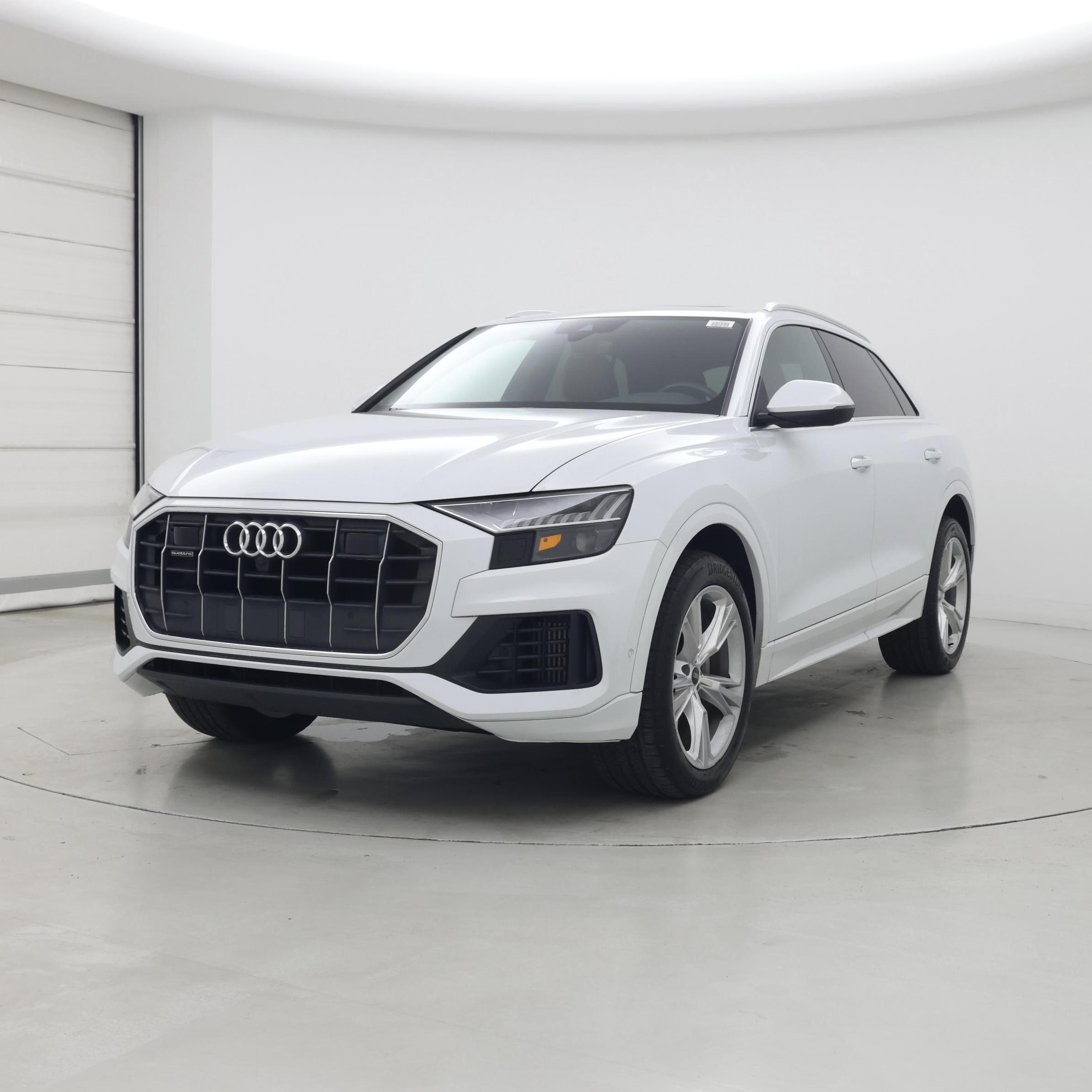 Thumbnail: 2021 Audi Q8 - 4