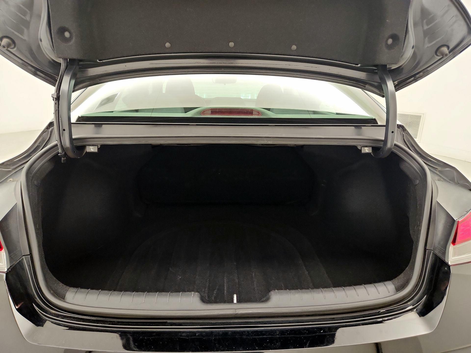 Thumbnail: 2024 Hyundai Elantra - 19