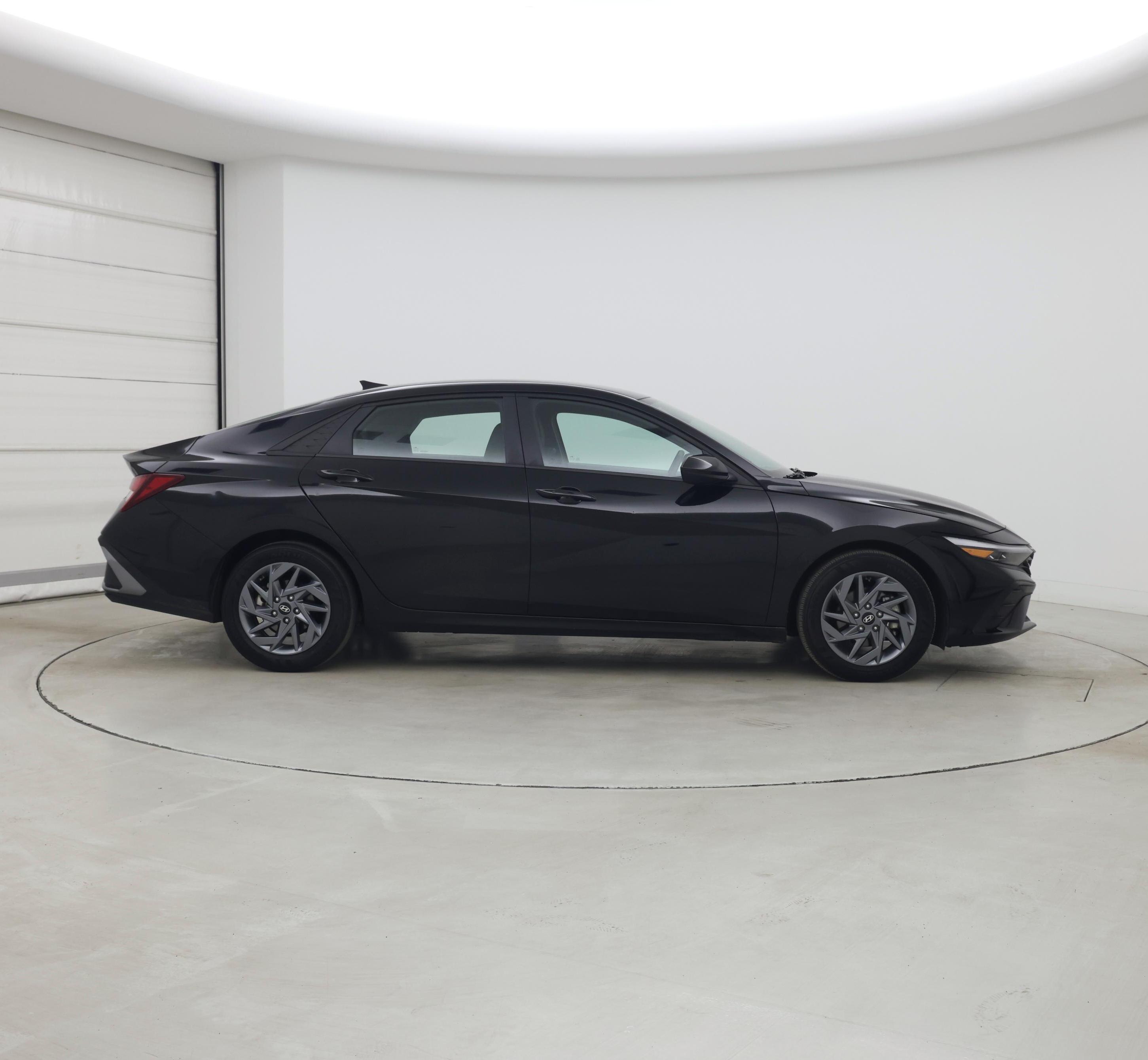 Thumbnail: 2024 Hyundai Elantra - 7