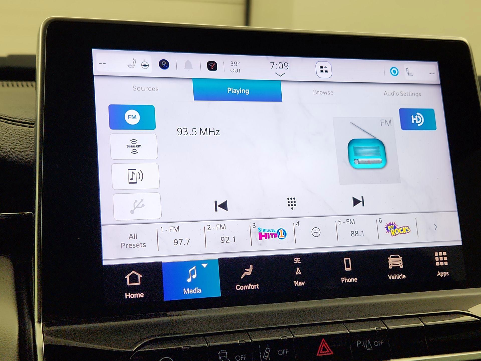 Thumbnail: 2024 Jeep Compass - 14