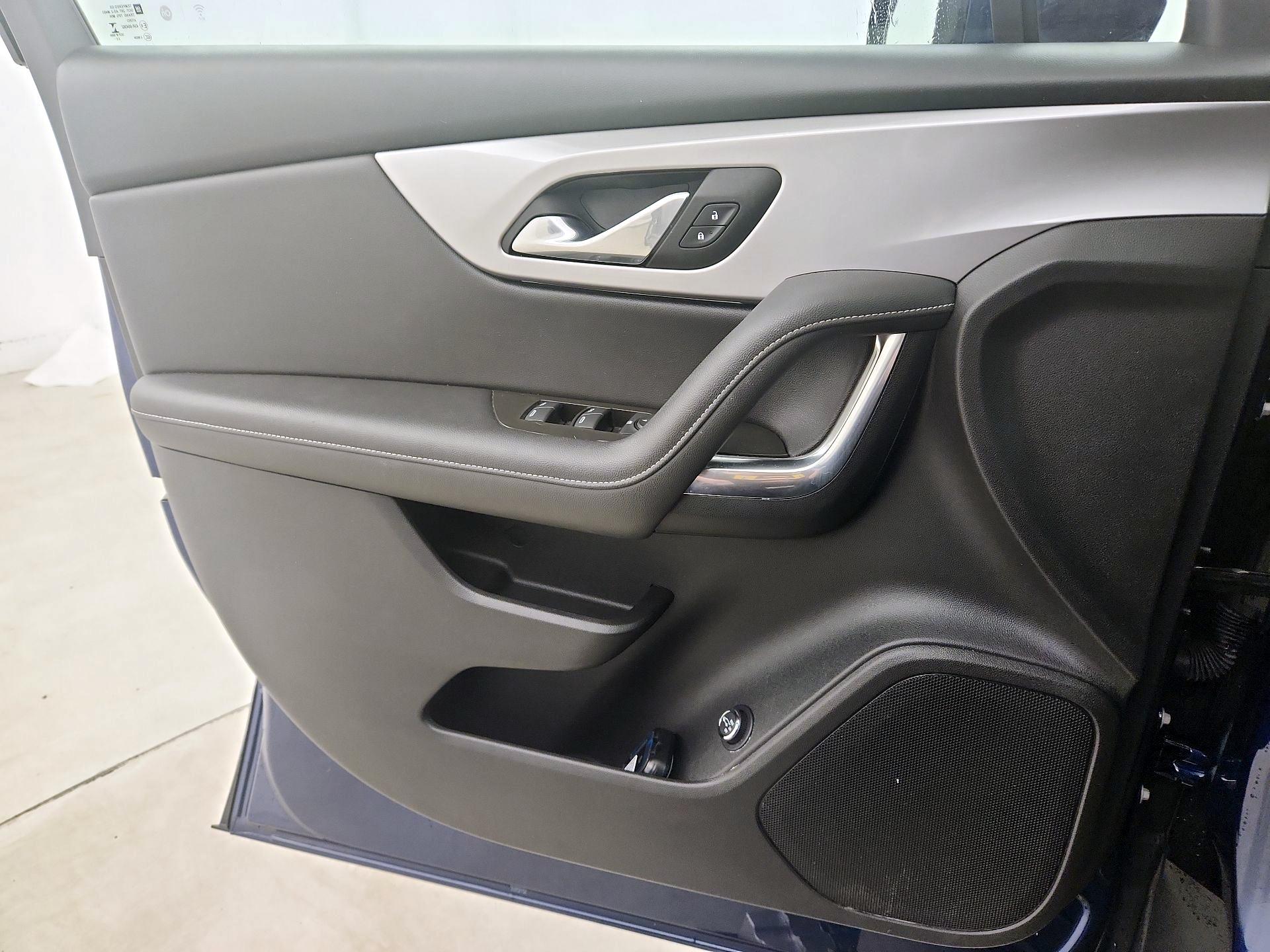 Thumbnail: 2023 Chevrolet Blazer - 12