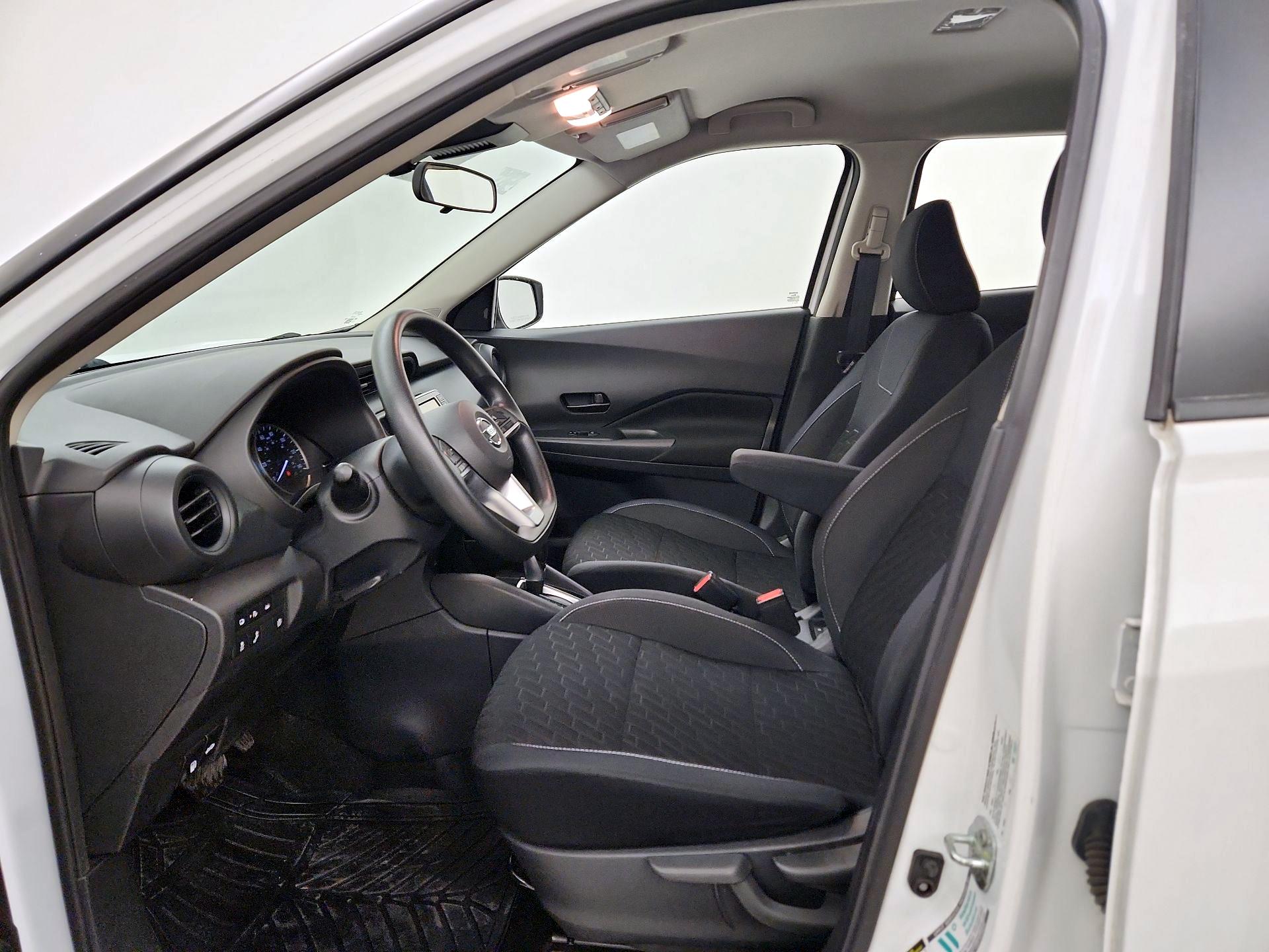 Thumbnail: 2021 Nissan Kicks - 9