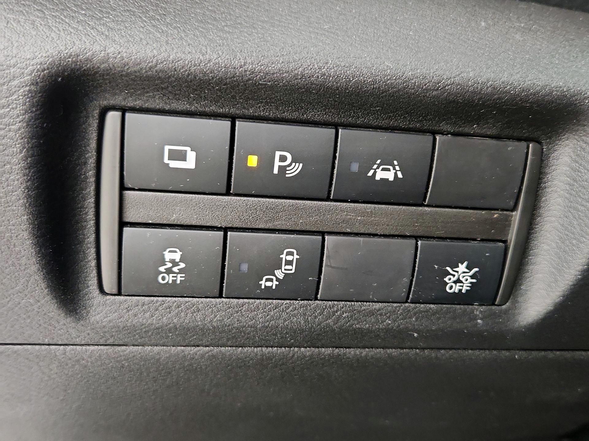 Thumbnail: 2021 Nissan Kicks - 11