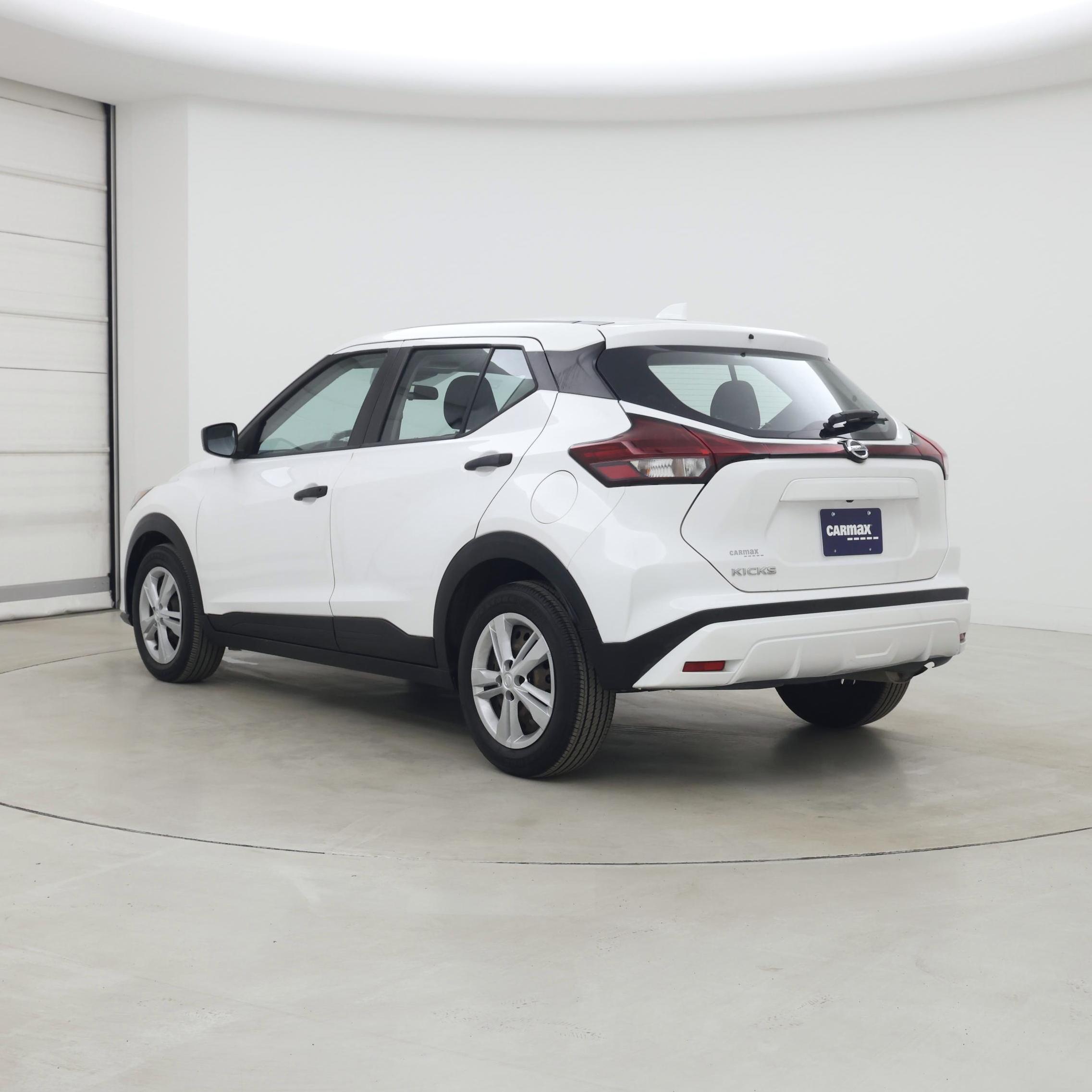 Thumbnail: 2021 Nissan Kicks - 2