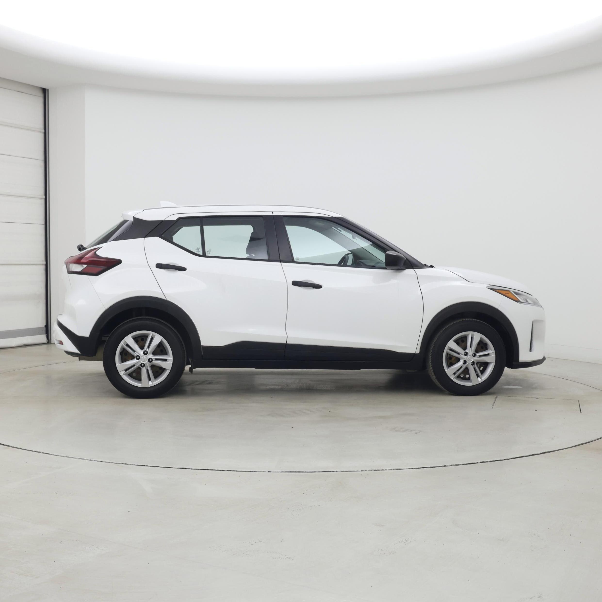 Thumbnail: 2021 Nissan Kicks - 7