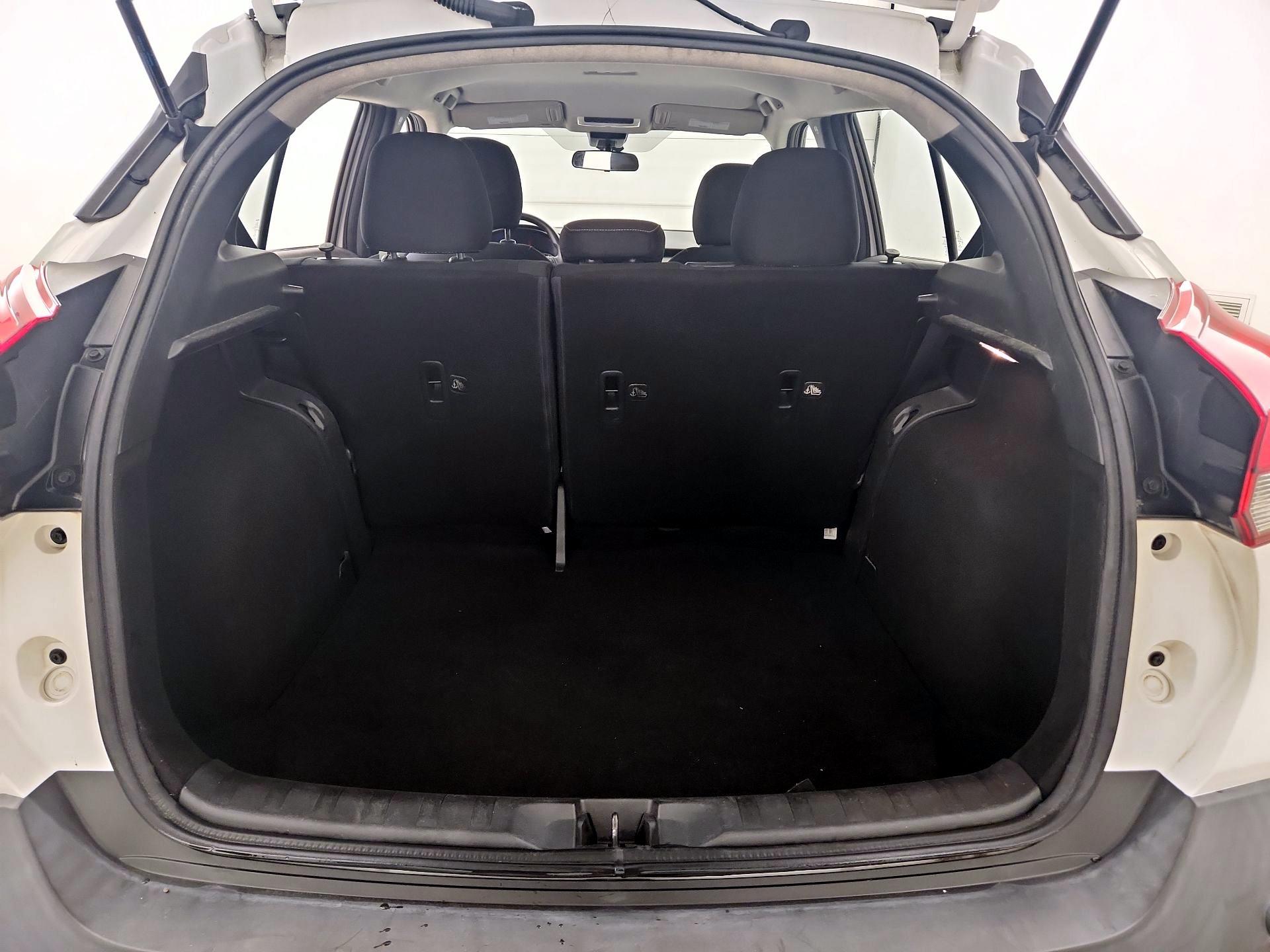 Thumbnail: 2020 Nissan Kicks - 19