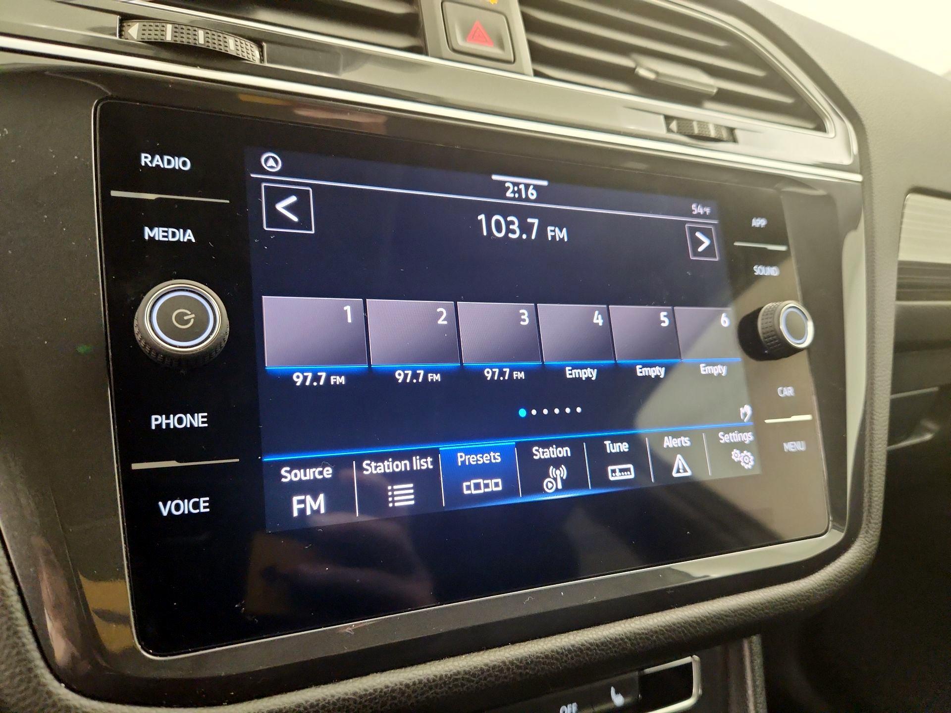 Thumbnail: 2024 Volkswagen Tiguan - 15