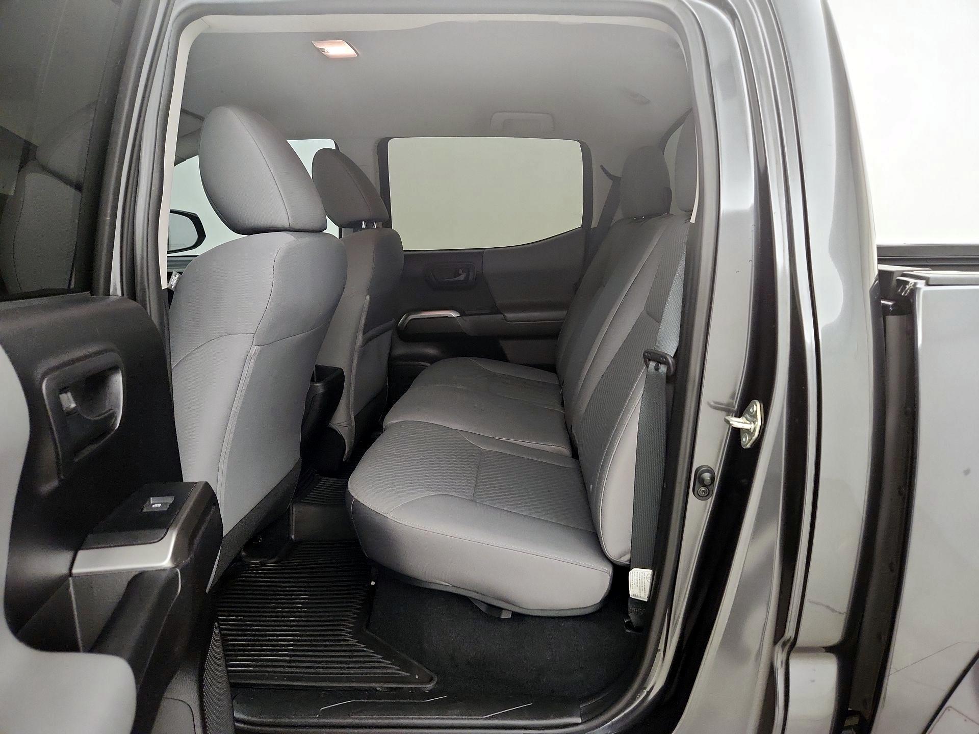 Thumbnail: 2020 Toyota Tacoma - 17