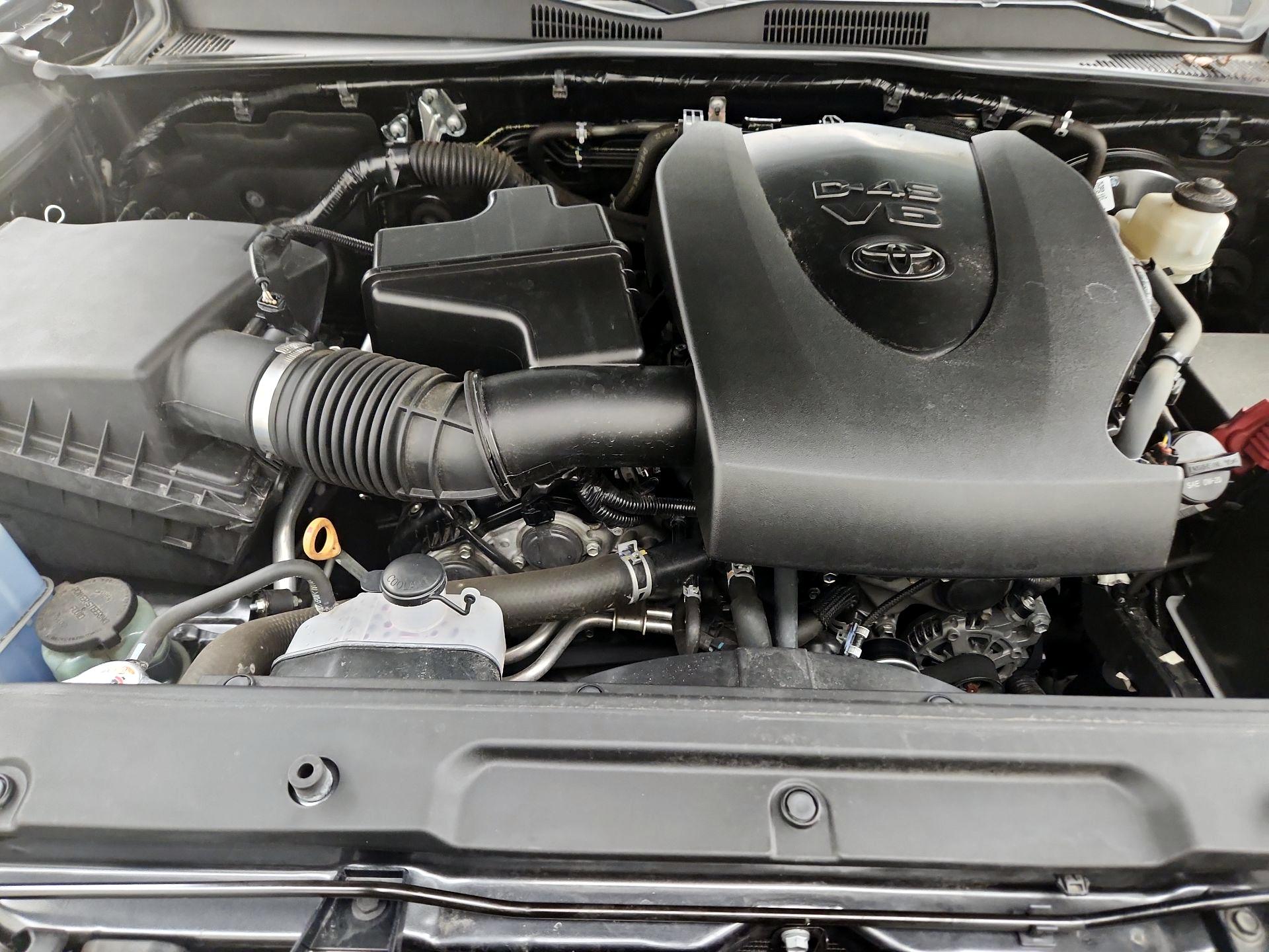 Thumbnail: 2020 Toyota Tacoma - 19