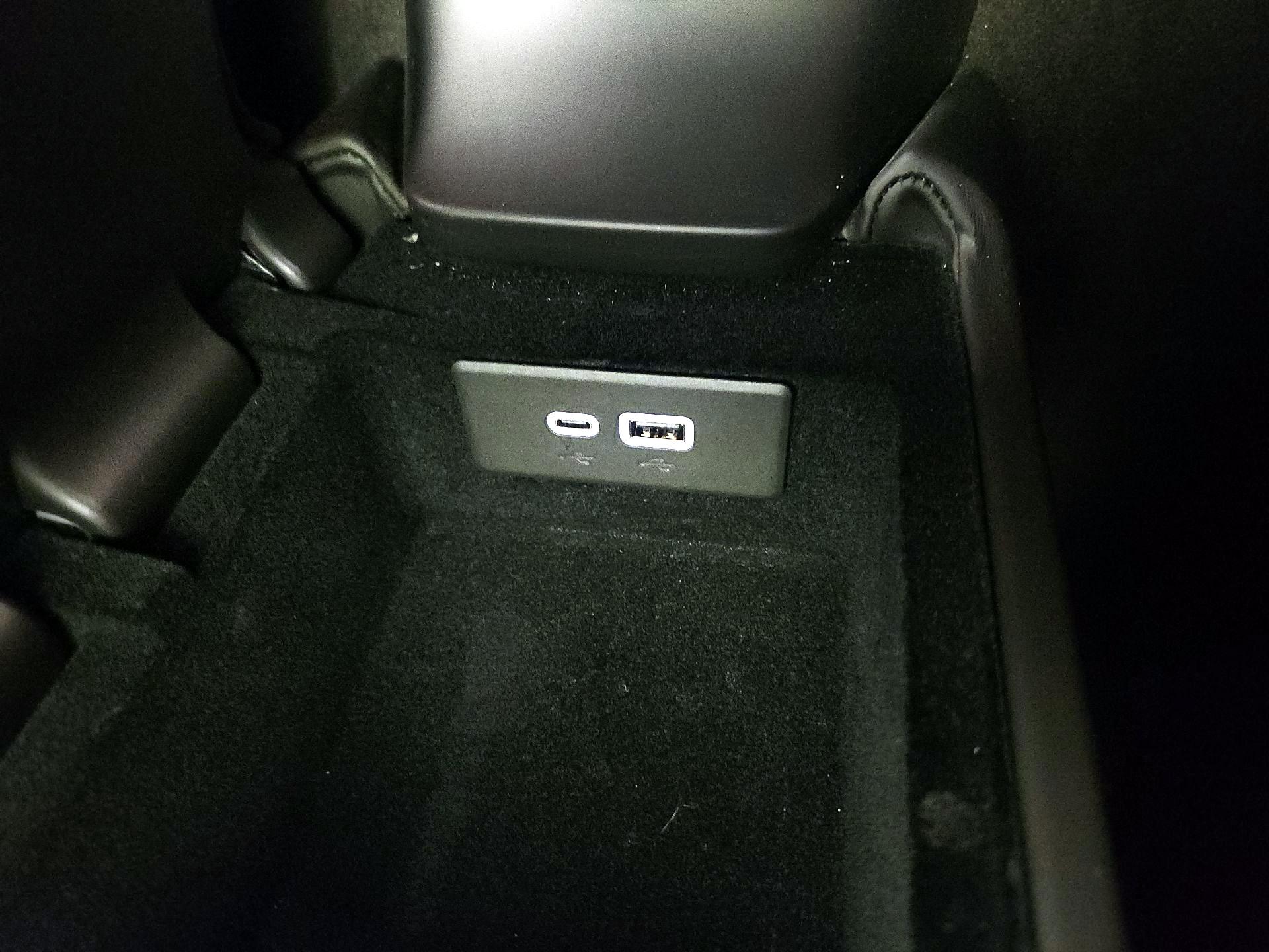 Thumbnail: 2024 Chevrolet Corvette - 18