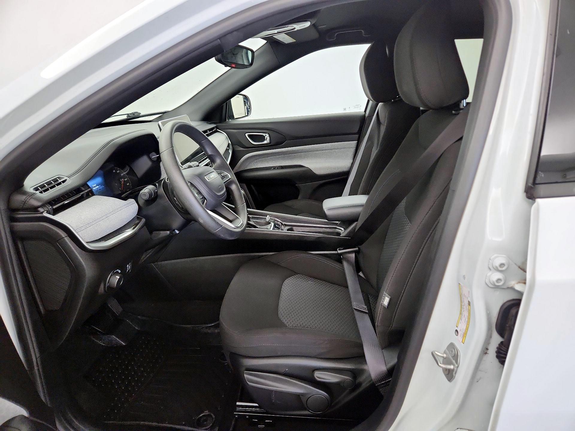 Thumbnail: 2024 Jeep Compass - 11