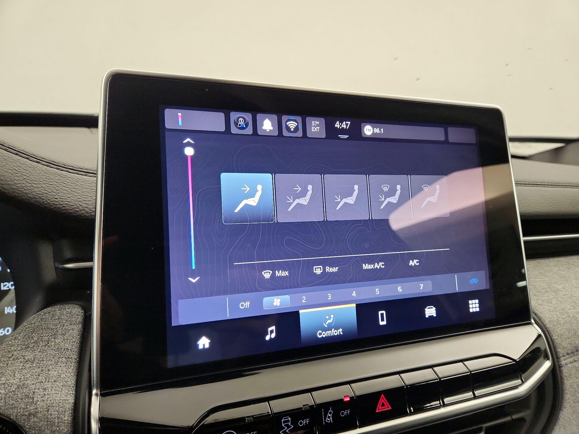 Thumbnail: 2024 Jeep Compass - 16